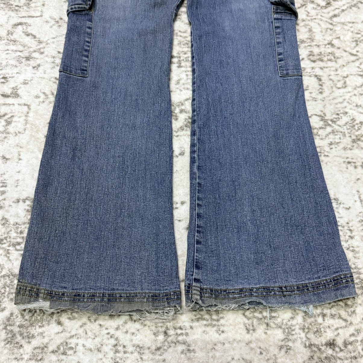 Le Grande Bleu (L.G.B.) Vanilla Star Multi Pocket Cargo Zipper Flare Jeans Size US 32 / EU 48 - 9 Thumbnail