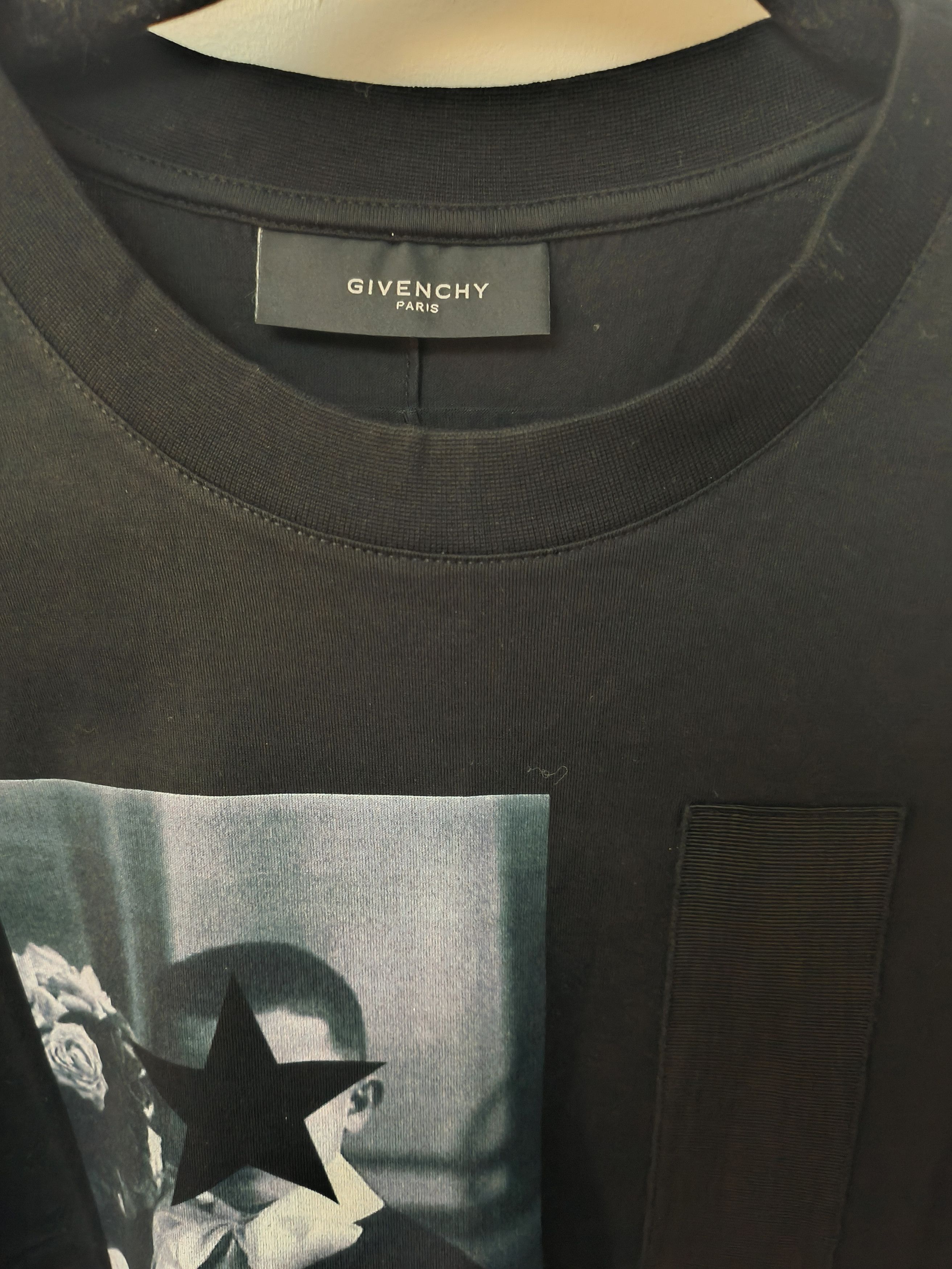 Givenchy Givenchy Paris t-shirt Size US S / EU 44-46 / 1 - 2 Thumbnail
