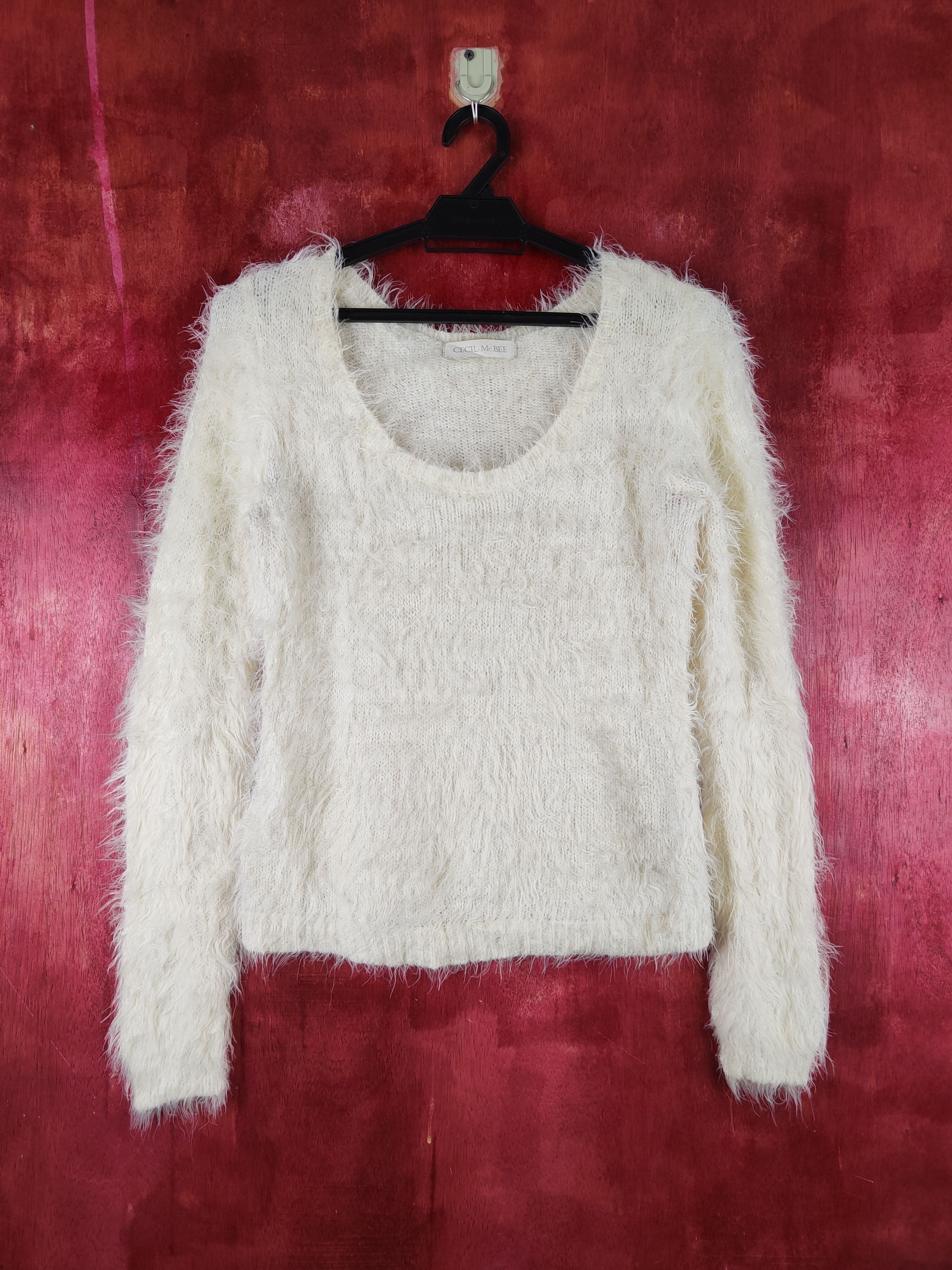 Japanese Brand × Vintage Cool Vintage 💥 Cecil McBee Cream Fur Mohair Knitwear Size M / US 6-8 / IT 42-44 - 1 Thumbnail