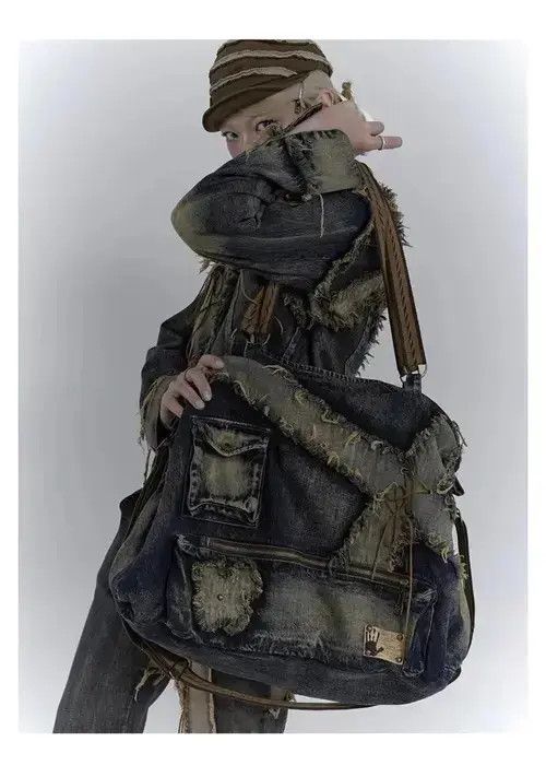 Japanese Brand Crossbody Bags Size ONE SIZE - 4 Thumbnail