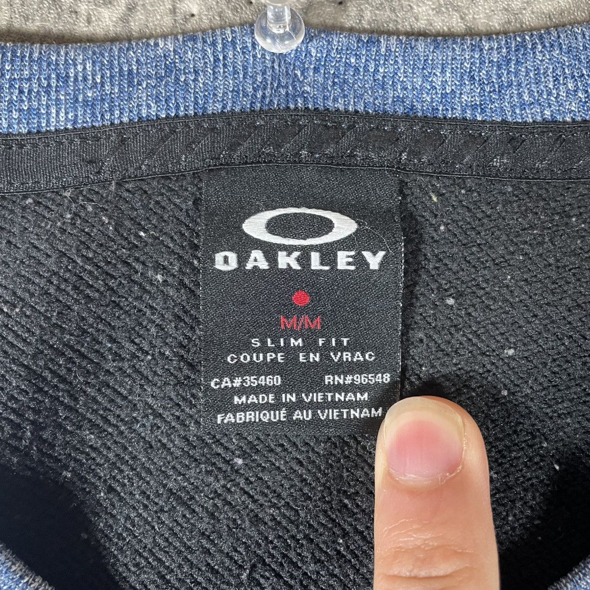 Vintage Oakley Y2K Reflective Pull over Sweatshirt Size US M / EU 48-50 / 2 - 5 Thumbnail