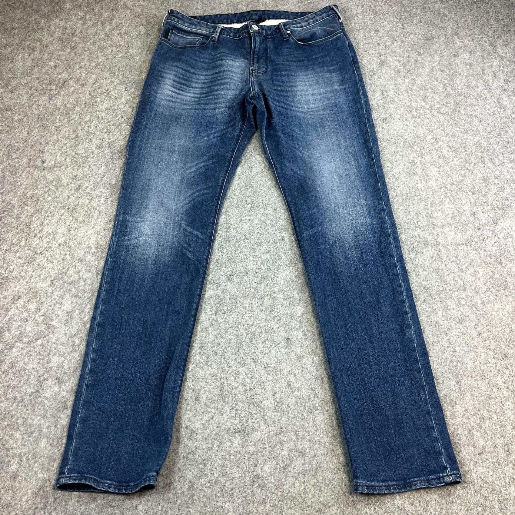 Vintage Armani Jeans Jeans Slim Tapered 32 Regular Denim Blue Medium Wash Stretch Whiskers 5-Pocket Mens Regular Size 32 in Blue Boys Womens Mens Size US 32 / EU 48 - 2 Thumbnail