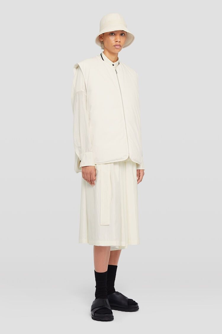 Jil Sander o1w1db10825 Down Vest in Cream Size L / US 10 / IT 46 - 3 Thumbnail