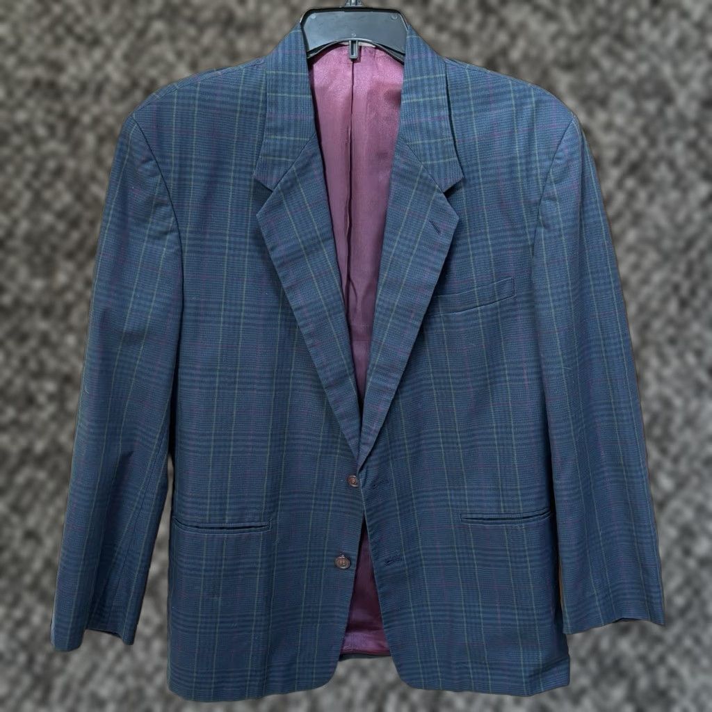 Liz Claiborne VINTAGE Claiborne Navy Plaid Cotton Blazer 40R Mens Regular Single-Breasted 2-Button Notch Lapel Summer Dress Casual Business Travel Size 40R - 1 Thumbnail