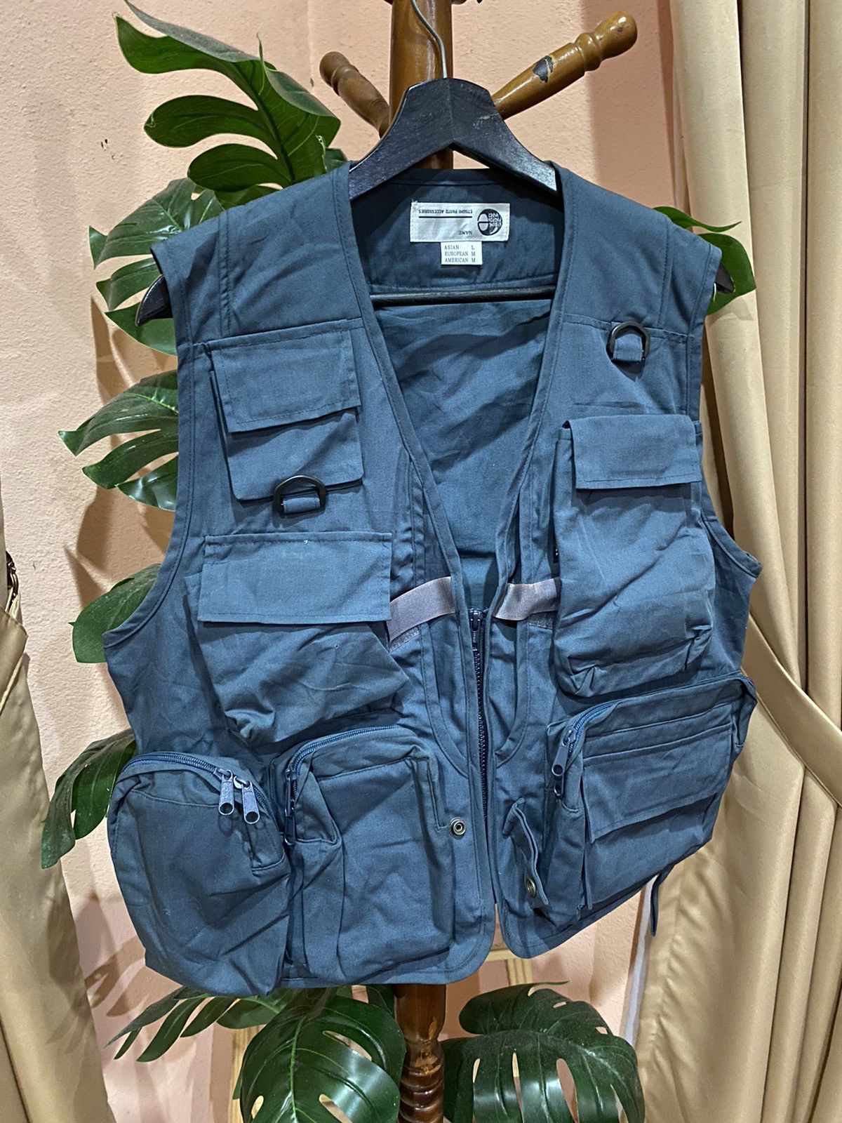Japanese Brand Outdoor Tactical Utility Vest – Fishing and Photography Gear Size US M / EU 48-50 / 2 - 3 Thumbnail