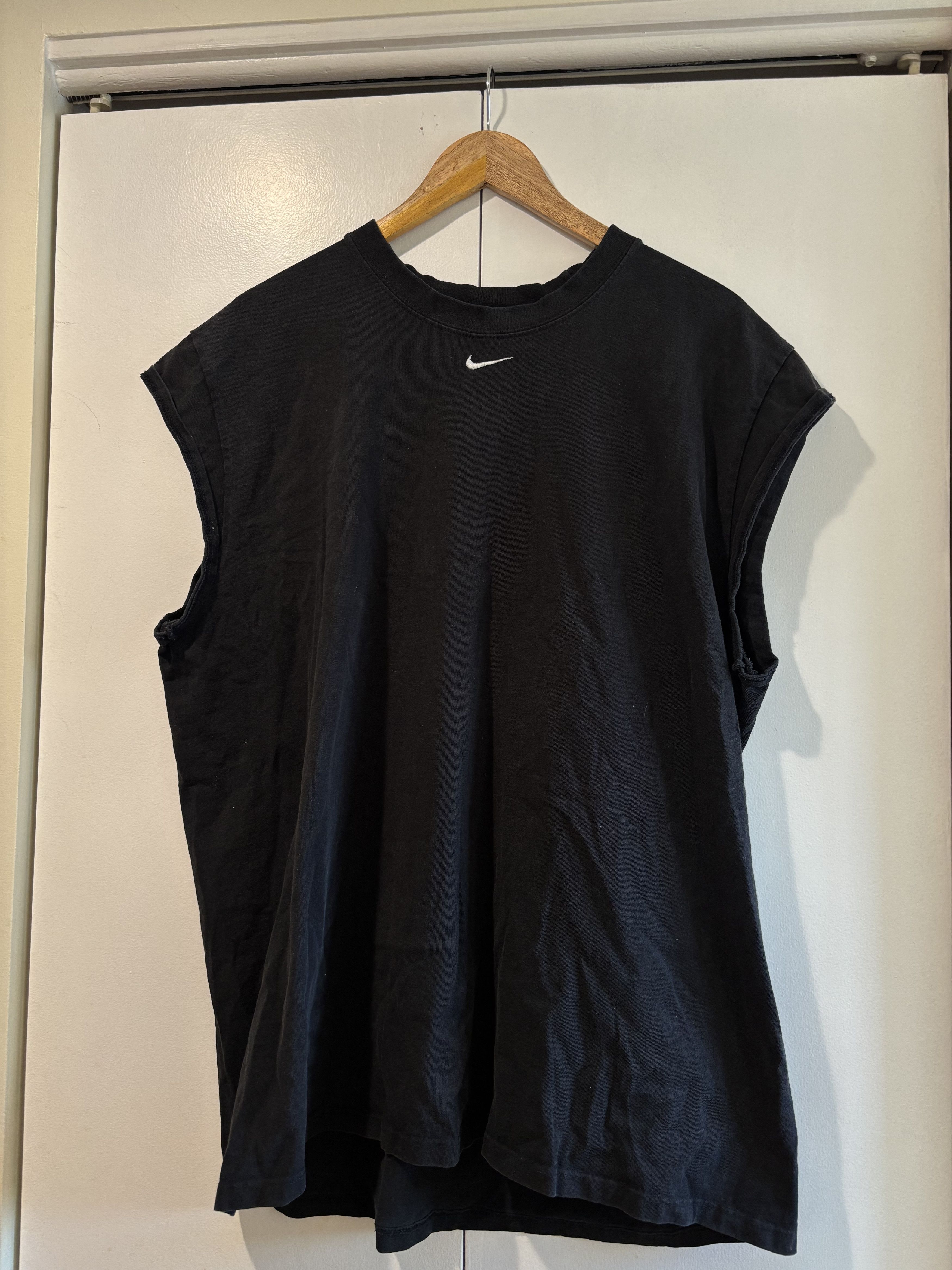 Nike × Vintage Vintage Nike Middle Swoosh Y2K Black Sleeveless Shirt Size US XL / EU 56 / 4 - 2 Thumbnail