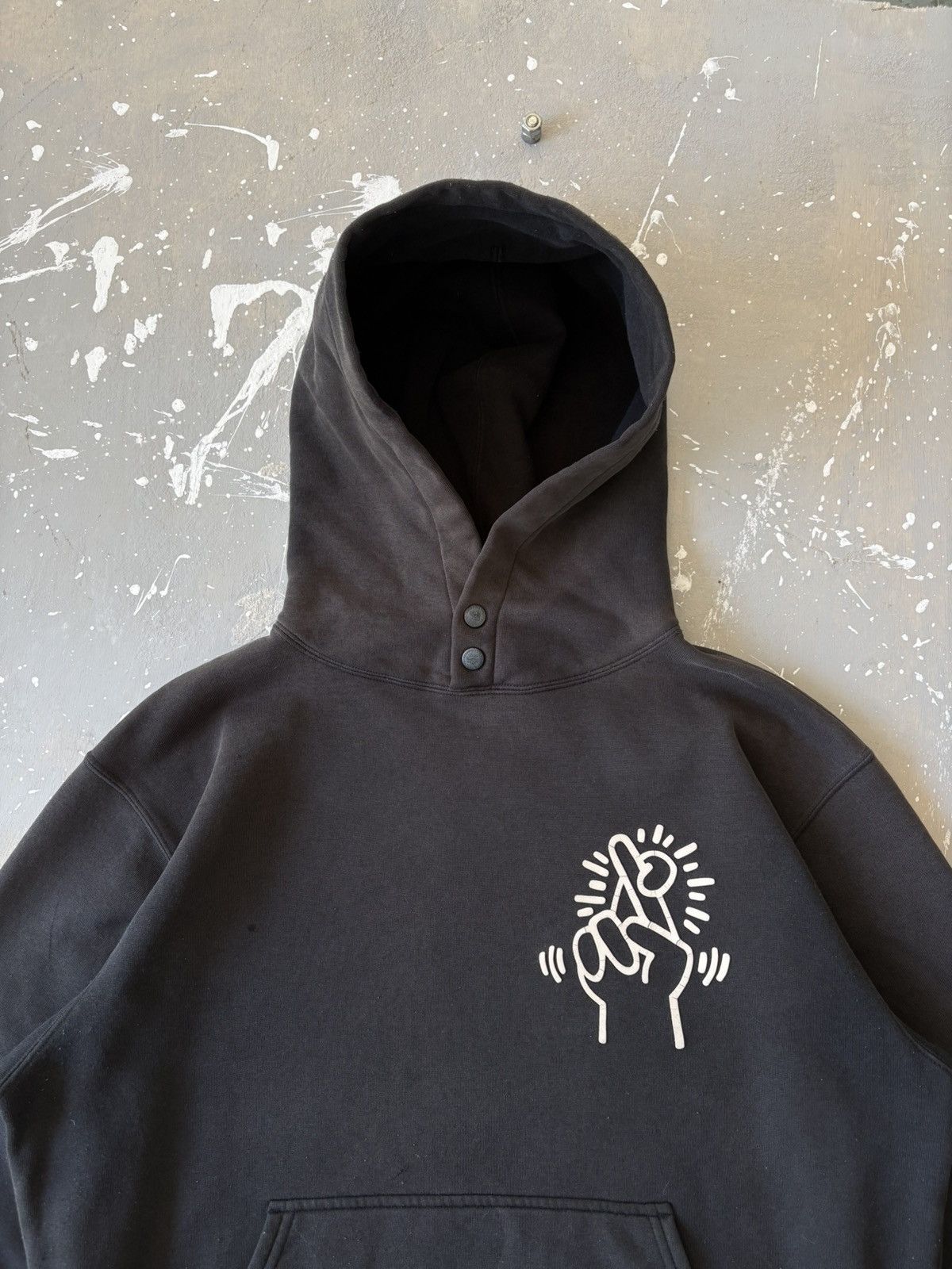 Keith Haring Vintage Distressed Faded Keith Haring Hoodie Sweatshirt Size US M / EU 48-50 / 2 - 2 Thumbnail