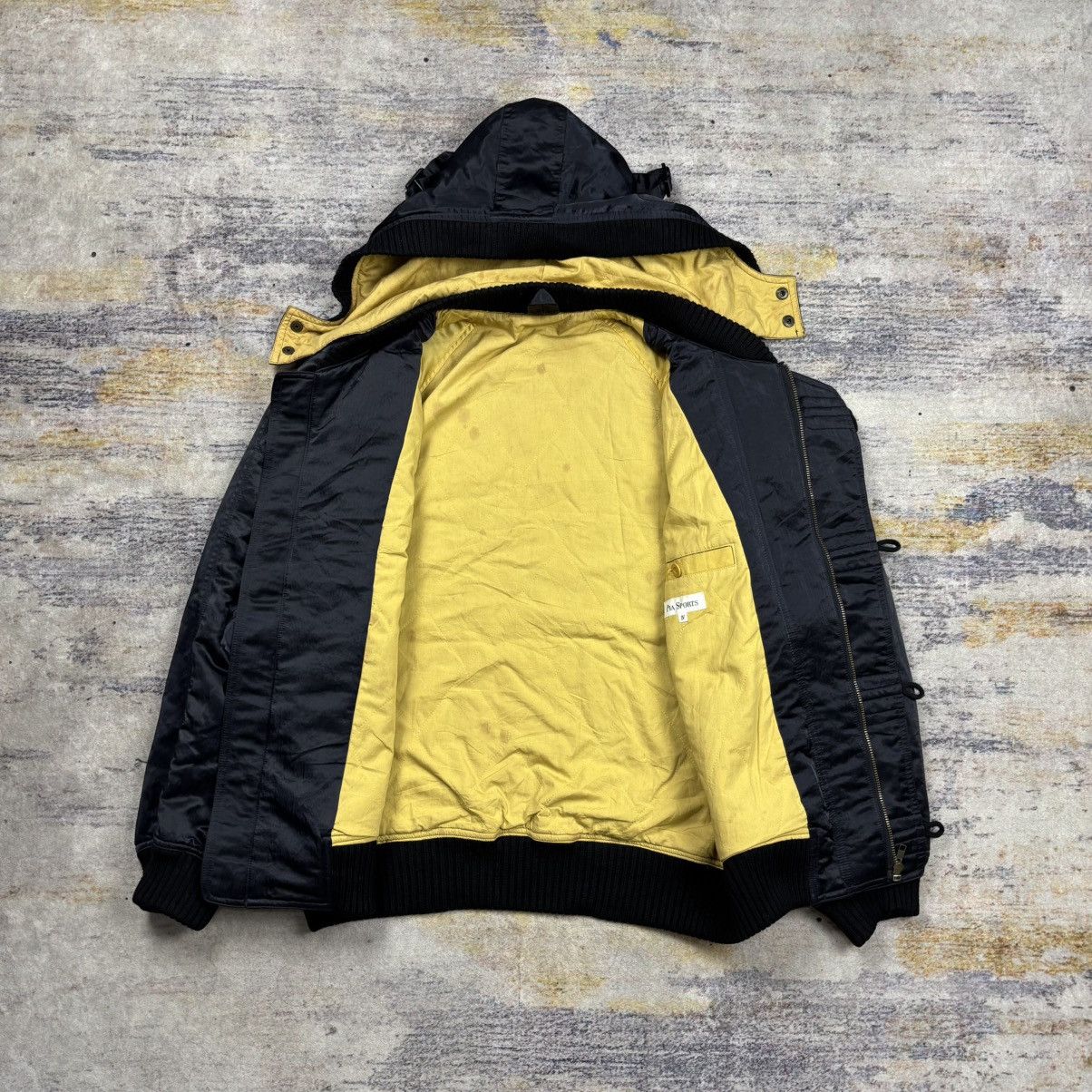 Issey Miyake Vintage Pia sport detachable hood bomber jacket Size US L / EU 52-54 / 3 - 8 Thumbnail