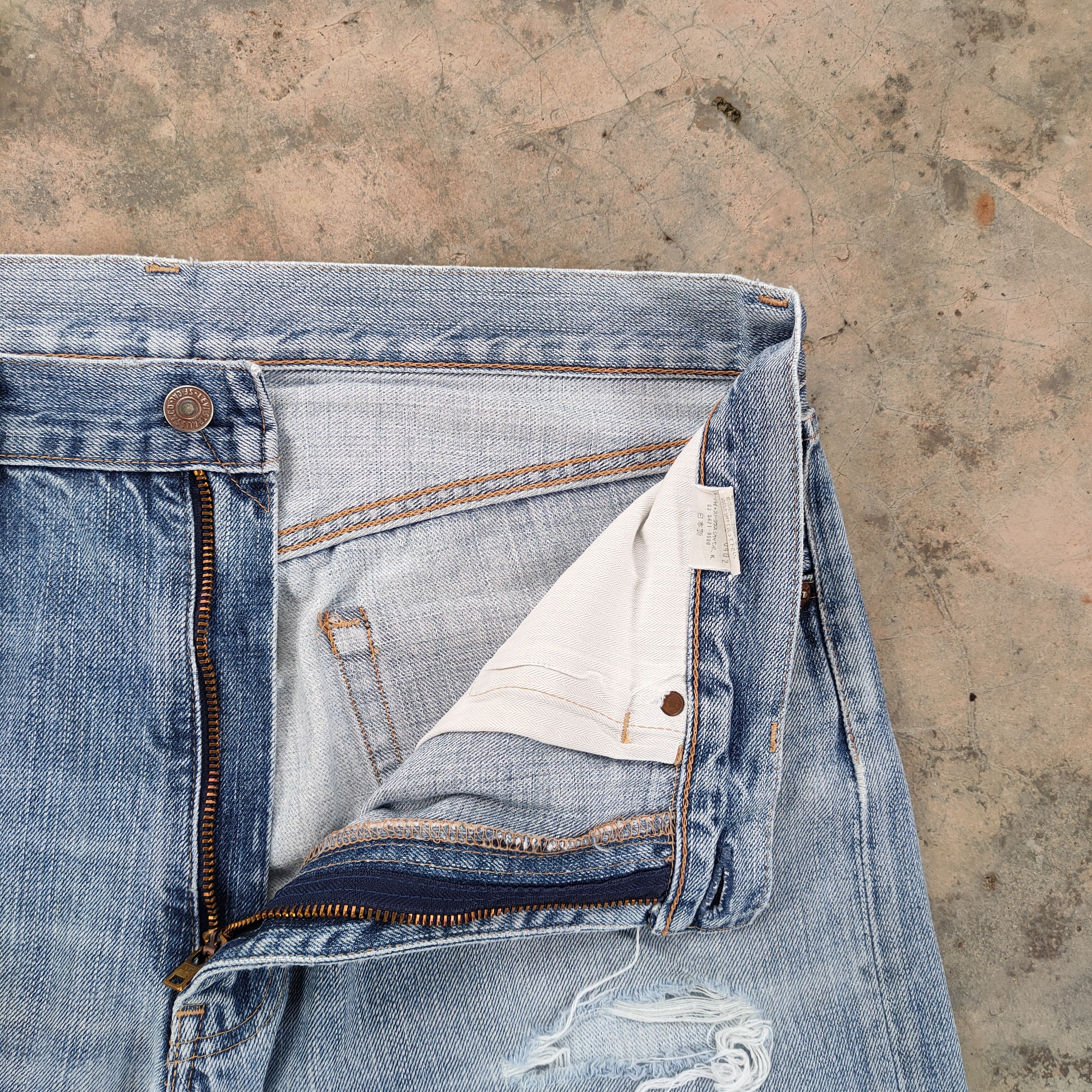 Levi's Vintage Clothing VINTAGE LEVI'S STRAUS 510 FADED RIPPED JEANS DENIM PANTS Size US 36 / EU 52 - 10 Thumbnail