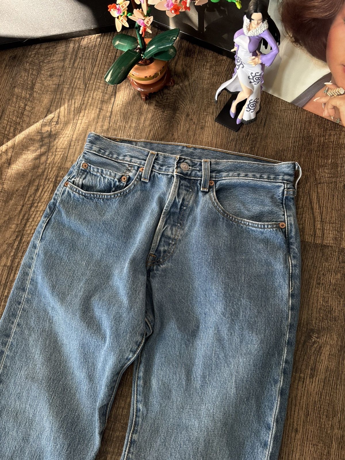 Levi's Vintage Clothing Y2k Levis 501 31x34 Blue Denim Jeans Size US 31 - 5 Thumbnail