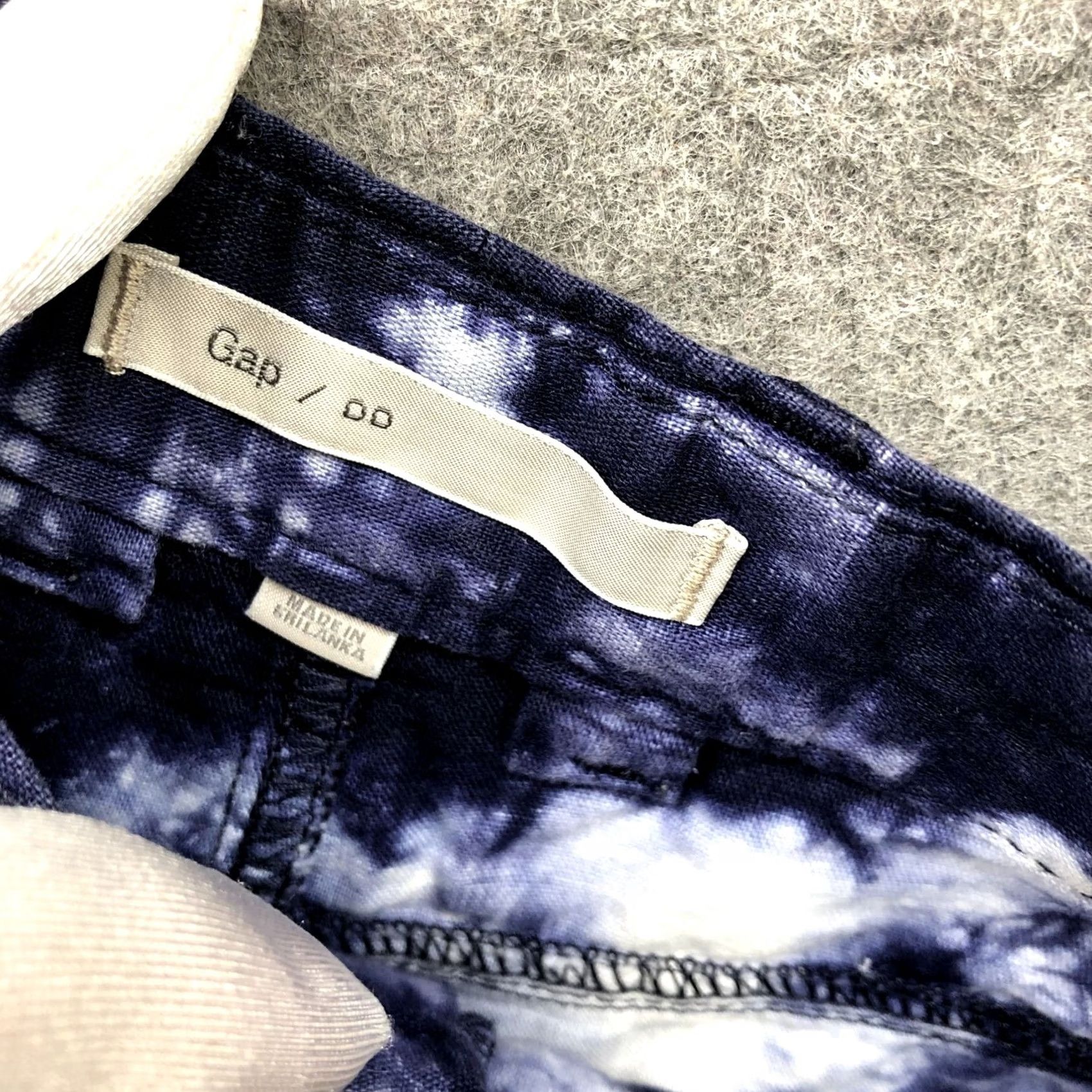 Gap GAP Tie Dye Summer Shorts Womens Size 00 Blue Lightweight Low Rise Size 24" / US 00 / IT 34 - 7 Thumbnail