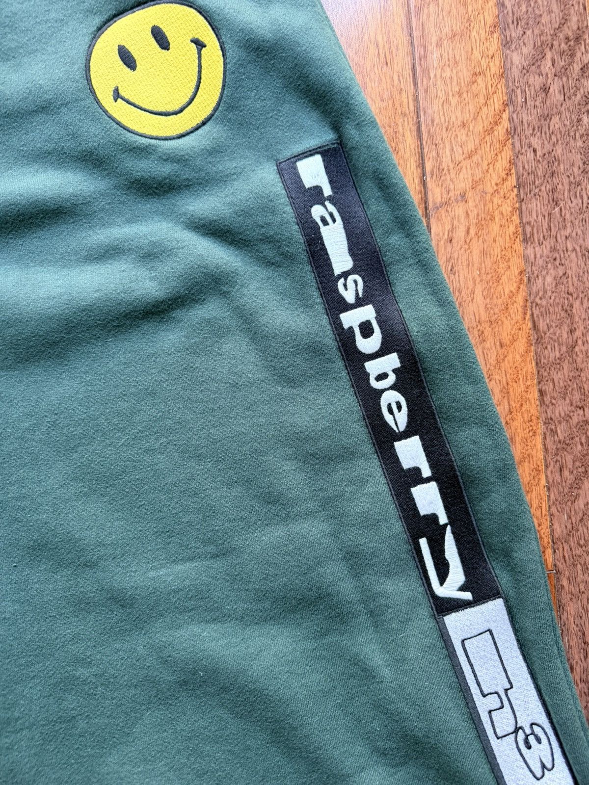 The GV Gallery GV Gallery Raspberry Hills Greedy Unit Garbage Sweatpants Size US 36 / EU 52 - 4 Thumbnail