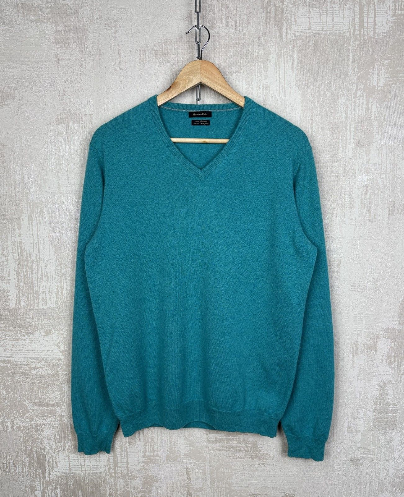 Massimo Dutti Massimo Dutti 100 % Cashmere Sweater V-neck fits to L-XL Size US XL / EU 56 / 4 - 2 Thumbnail