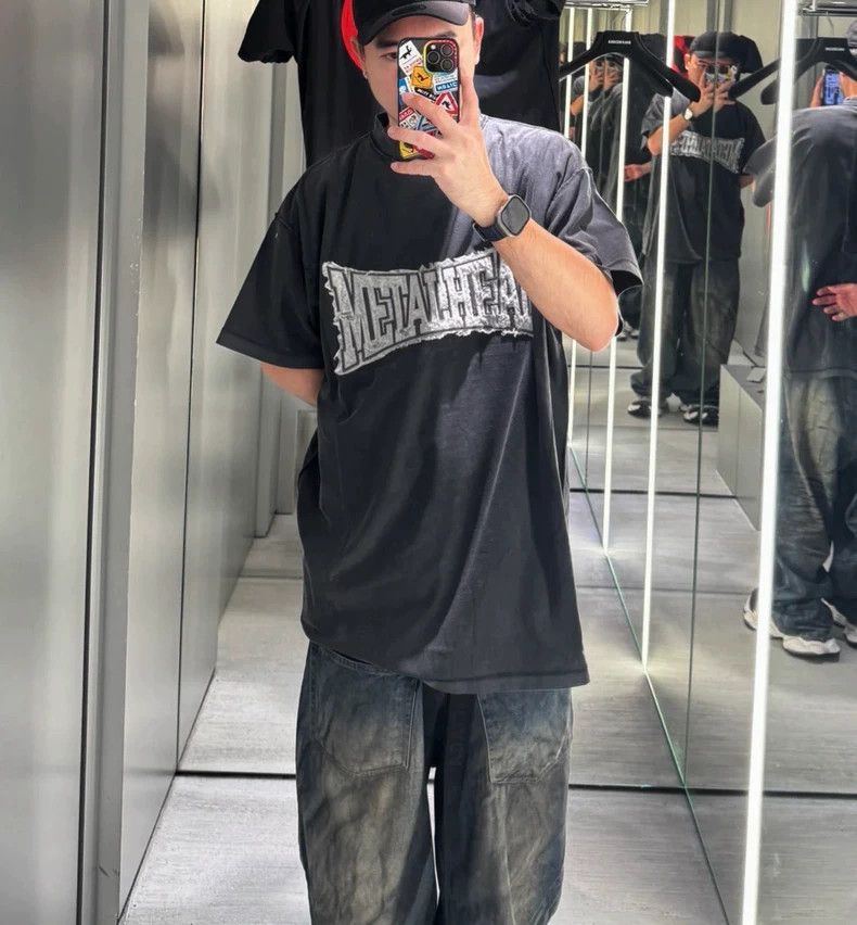 Balenciaga Balenciaga Washing to make old short-sleeved T-shirts Size US S / EU 44-46 / 1 - 5 Thumbnail