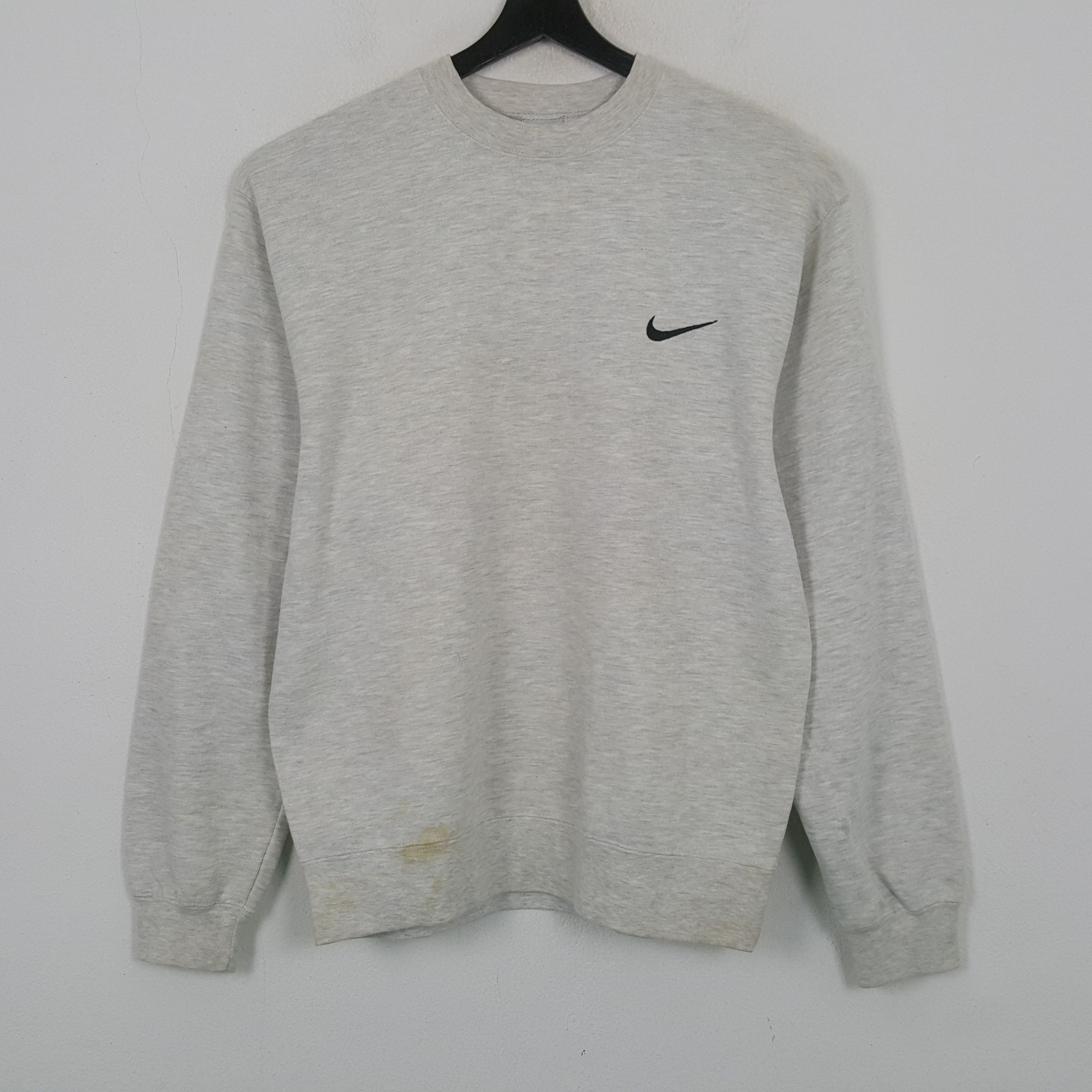 Nike Nike Small Logo Design Sweatshirt RR6 Size US L / EU 52-54 / 3 - 1 Thumbnail