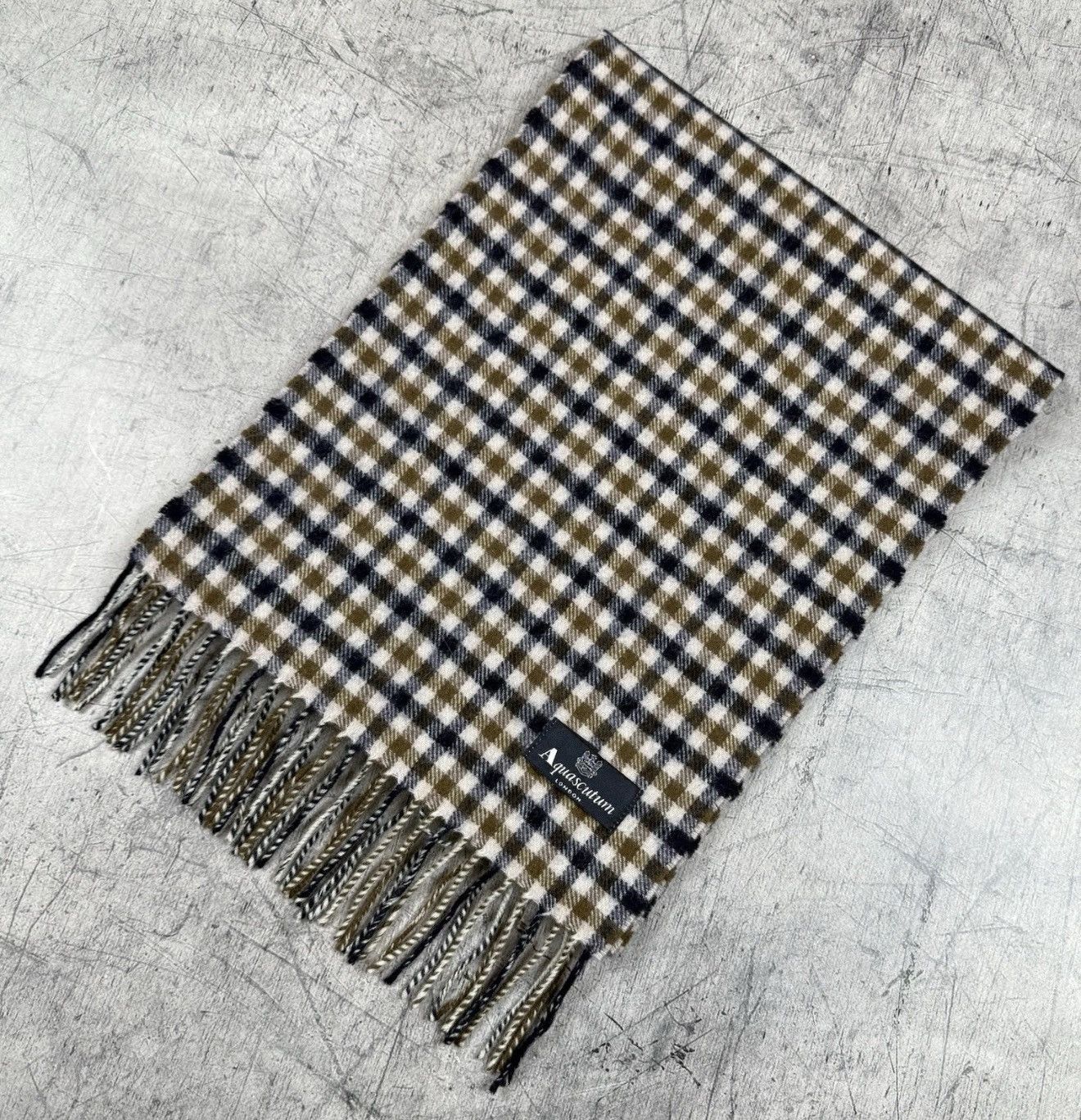 Aquascutum Aquascutum London Checkered 100% Lambs Wool Scarf England Size ONE SIZE - 1 Thumbnail