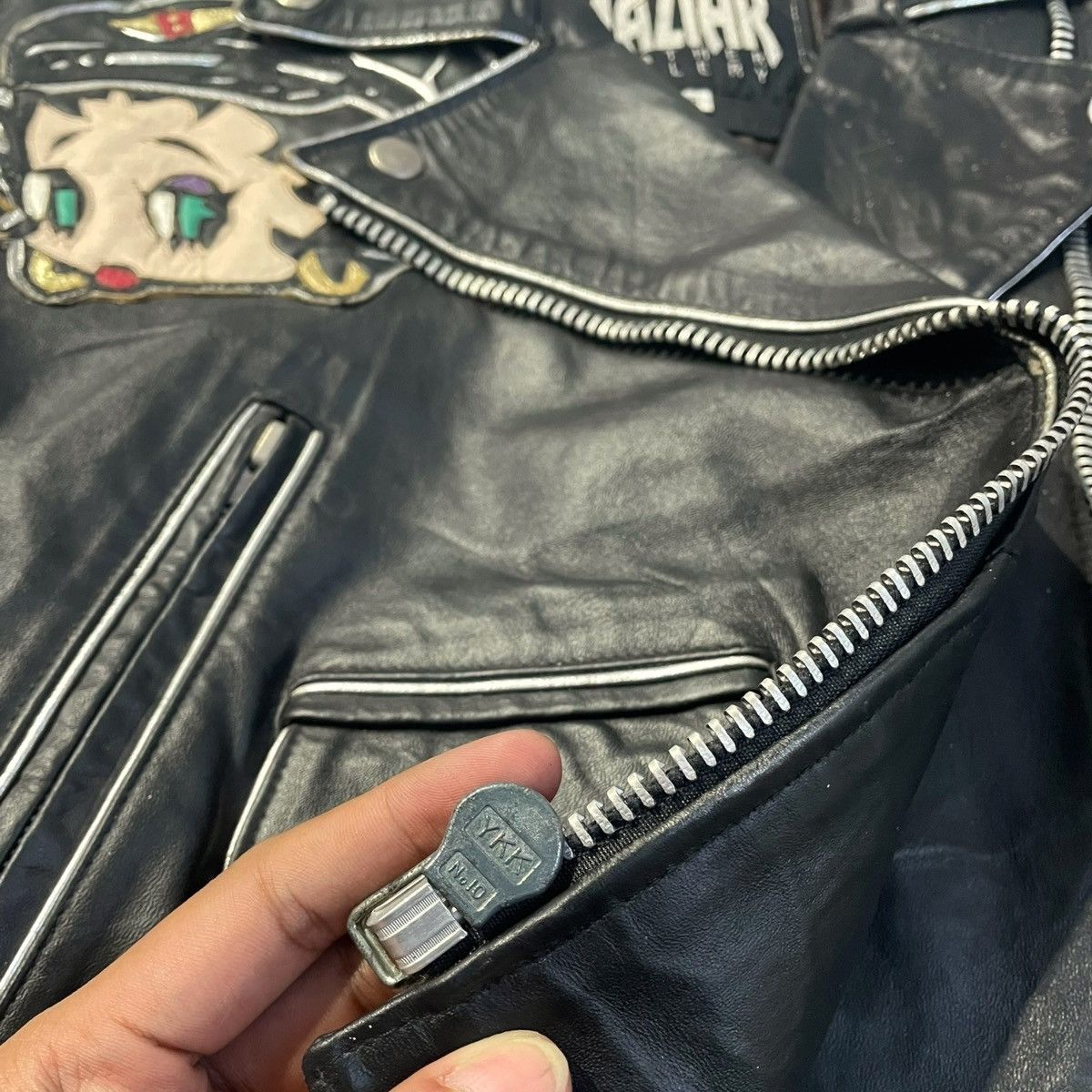 Vintage VINTAGE COLLECTIBLE BETTY BOOP COP LEATHER JACKET Size XS / US 0-2 / IT 36-38 - 9 Thumbnail