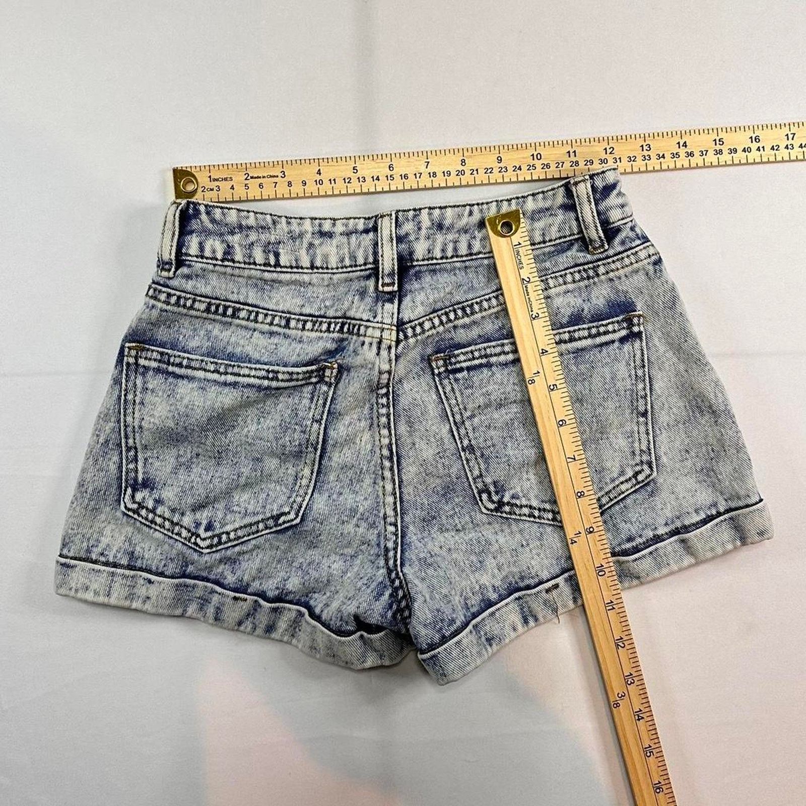 Pacsun Pacsun Mom Short Size 23 Mid Rise Measurements Included Size 23" - 4 Thumbnail