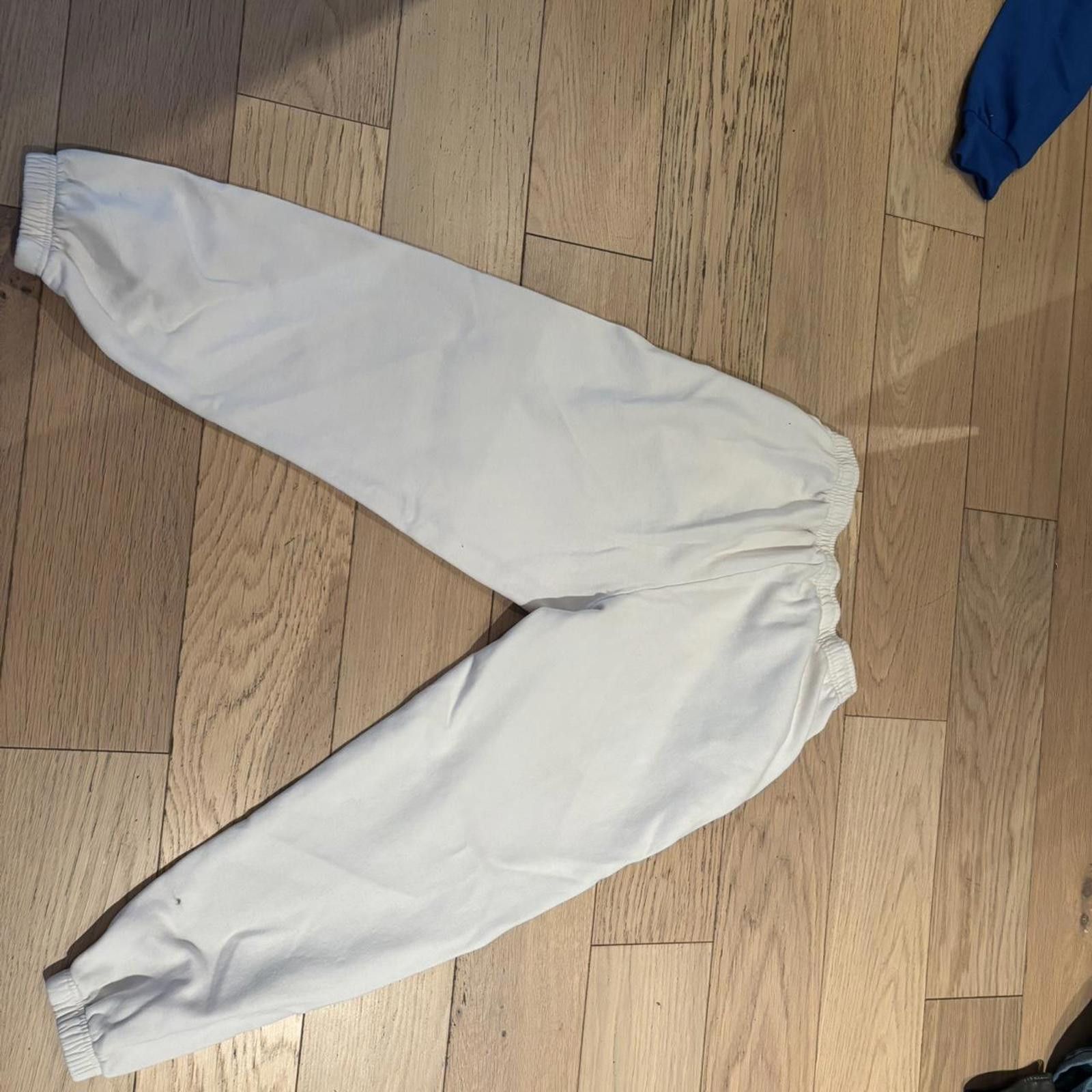 Playboy Playboy White Sweatpants Size US 32 / EU 48 - 3 Thumbnail