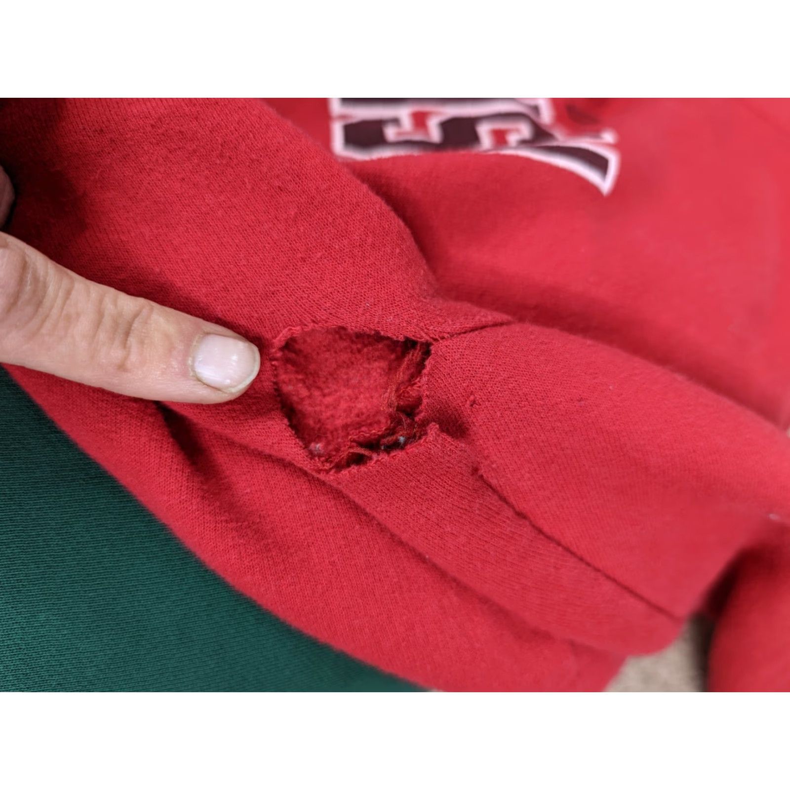 Hanes VINTAGE University Wisconsin Badgers Bucky NCAA Hoodie Sweatshirt Mens XL Red Nike Size US XL / EU 56 / 4 - 5 Thumbnail