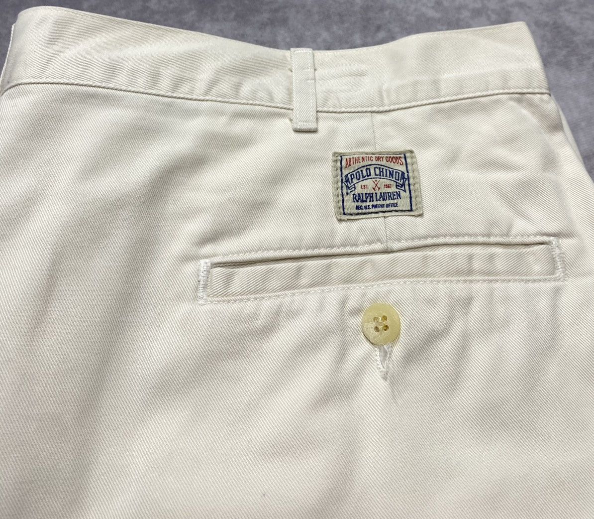 Polo Ralph Lauren 90’s Vintage Polo Ralph Lauren Cream Chino Shorts Size US 42 / EU 58 - 2 Thumbnail