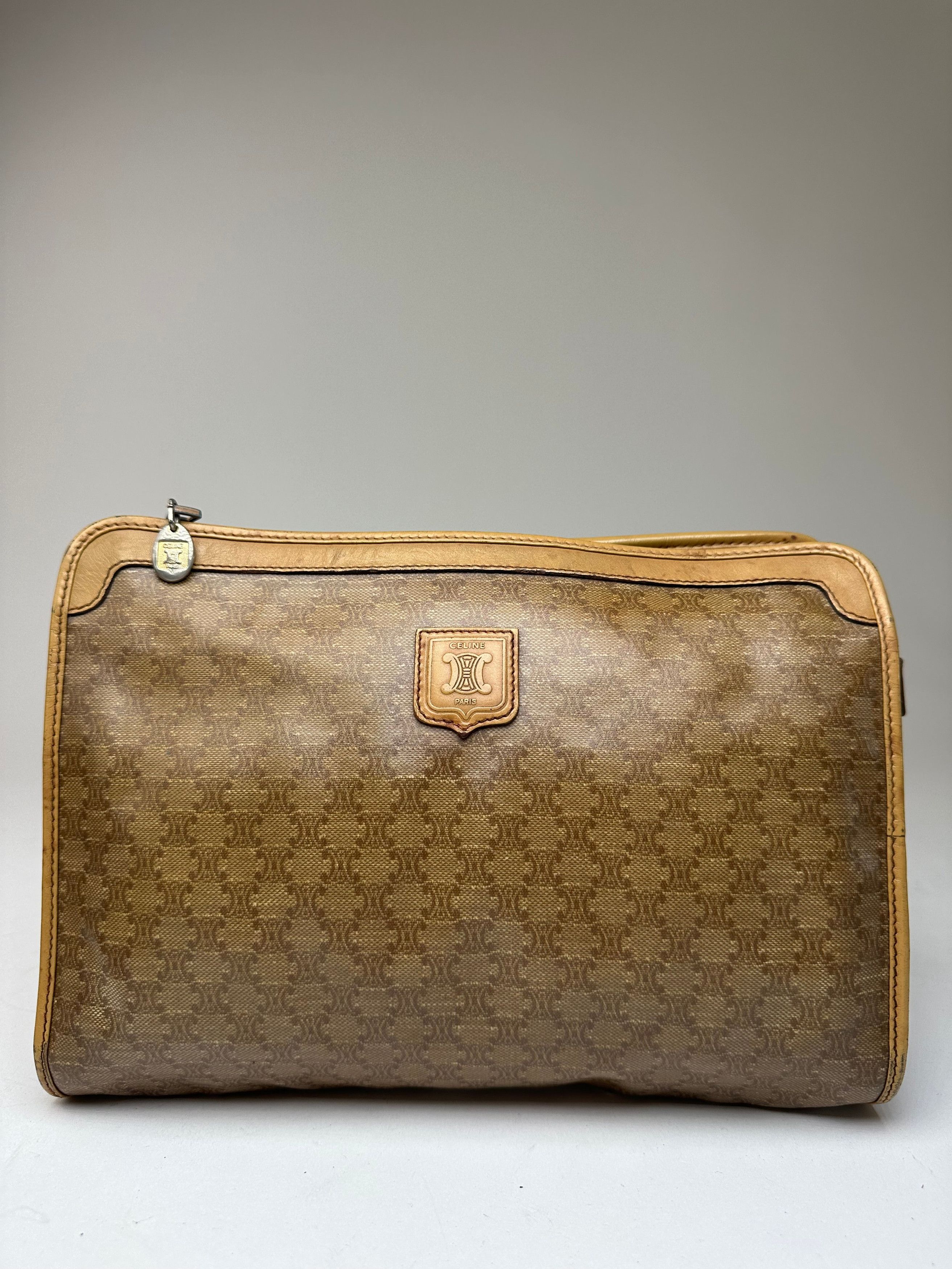 Celine Vintage Triomphe Monogram Leather Clutch Beige Gold Brown Size ONE SIZE - 1 Thumbnail