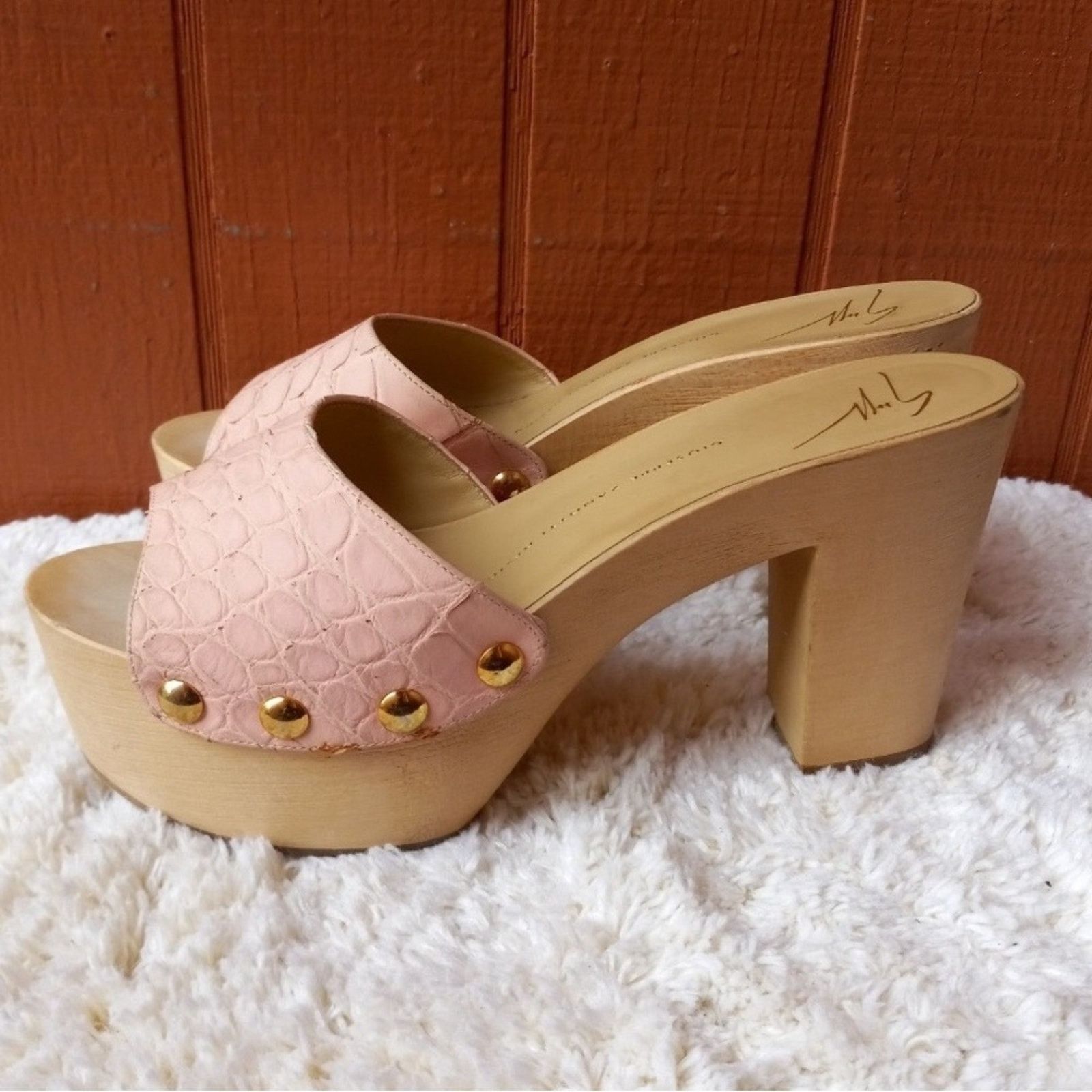 Giuseppe Zanotti Giuseppe Zanotti Pink Croc-Embossed Leather Clogs Size US 8.5 / IT 38.5 - 2 Thumbnail