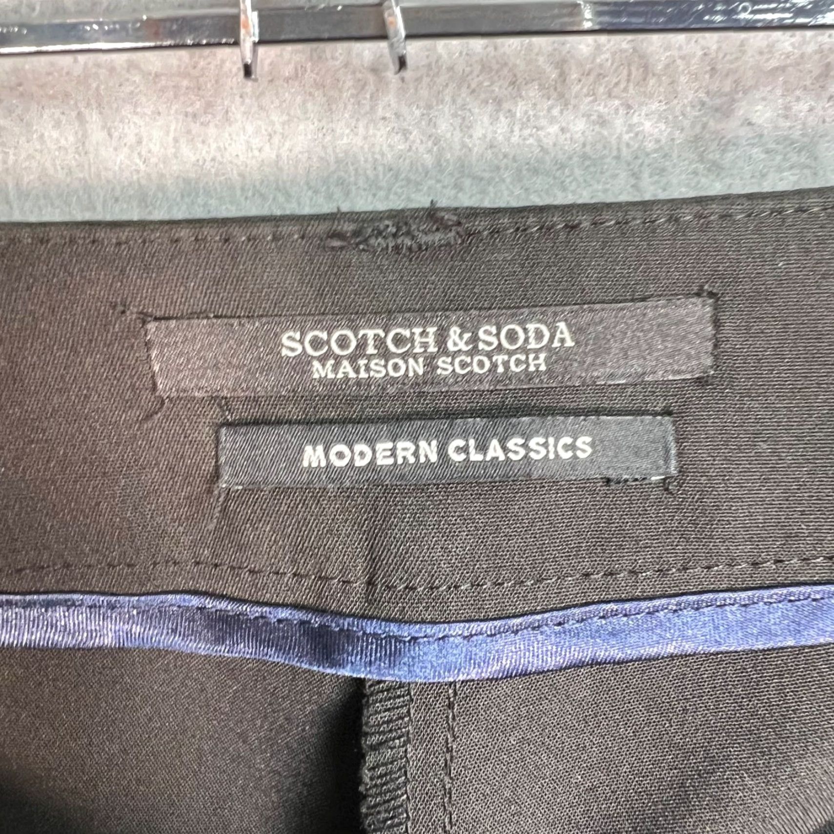 Scotch & Soda VINTAGE Scotch & Soda Womens Small Modern Classics Trousers W/ Side Stripe Detail Pants Size 28" / US 6 / IT 42 - 3 Thumbnail