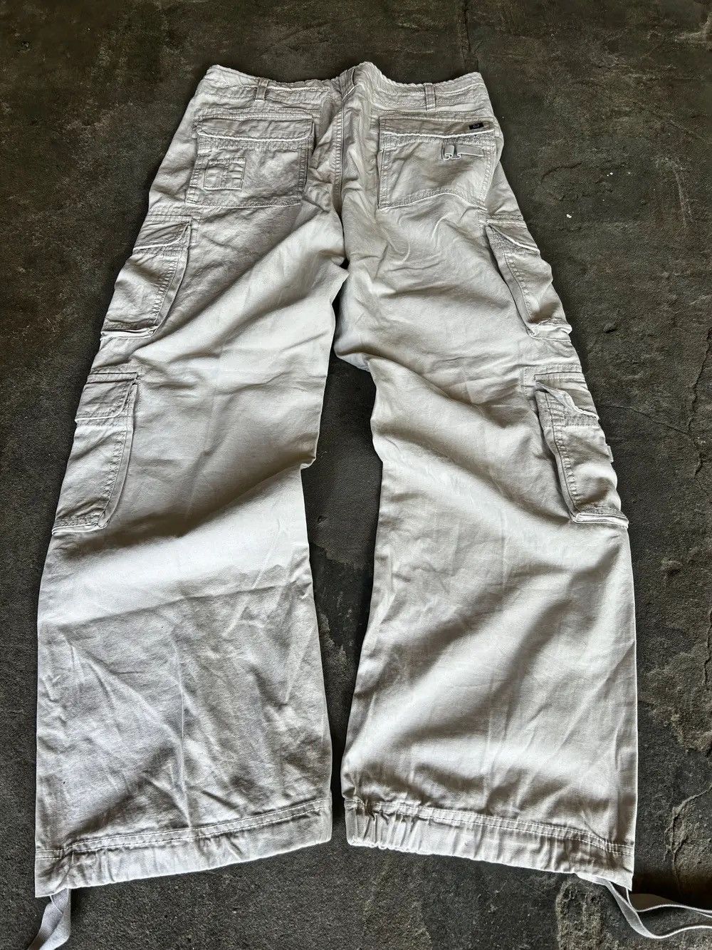 If Six Was Nine × Japanese Brand × Yohji Yamamoto VTG Yohji Yamamoto Junya Watanabe Style Bondage Cargo Pants Size US 32 / EU 48 - 2 Thumbnail