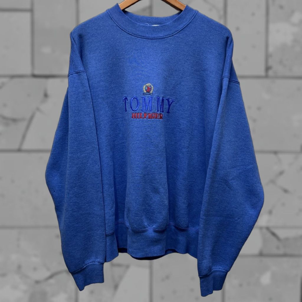 Tommy Hilfiger VTG Tommy Hilfiger Blue Sweater Mens Size L USA Size US L / EU 52-54 / 3 - 1 Thumbnail