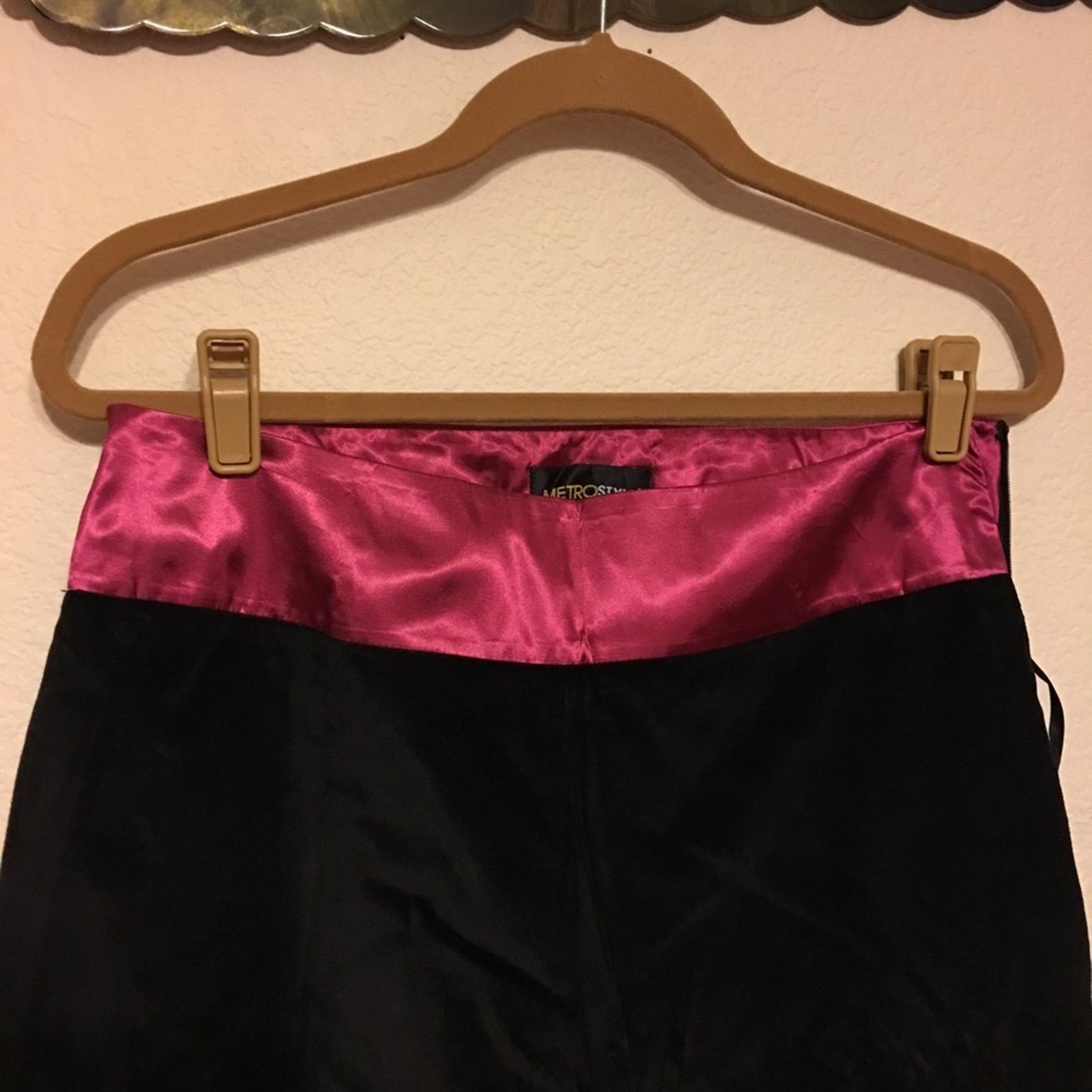 Other Metro Style black velvet/pink satin pants Size 34" / US 12 / IT 48 - 2 Thumbnail