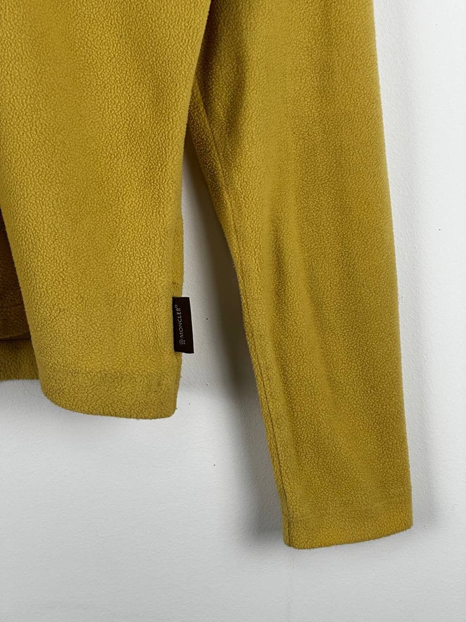 Moncler × Vintage Moncler Vintage Yellow Fleece Full Zip Sweater Size XS / US 0-2 / IT 36-38 - 5 Thumbnail