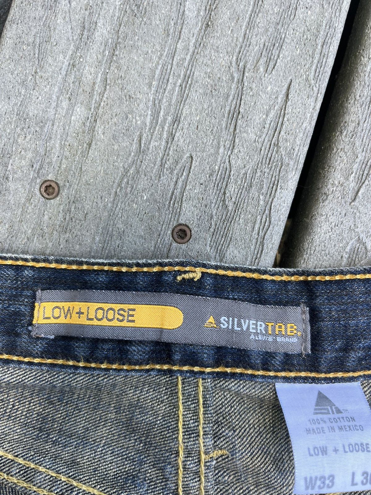 Levi's Vintage Levi’s Silvertab Low and Loose Jeans Size US 33 - 2 Thumbnail