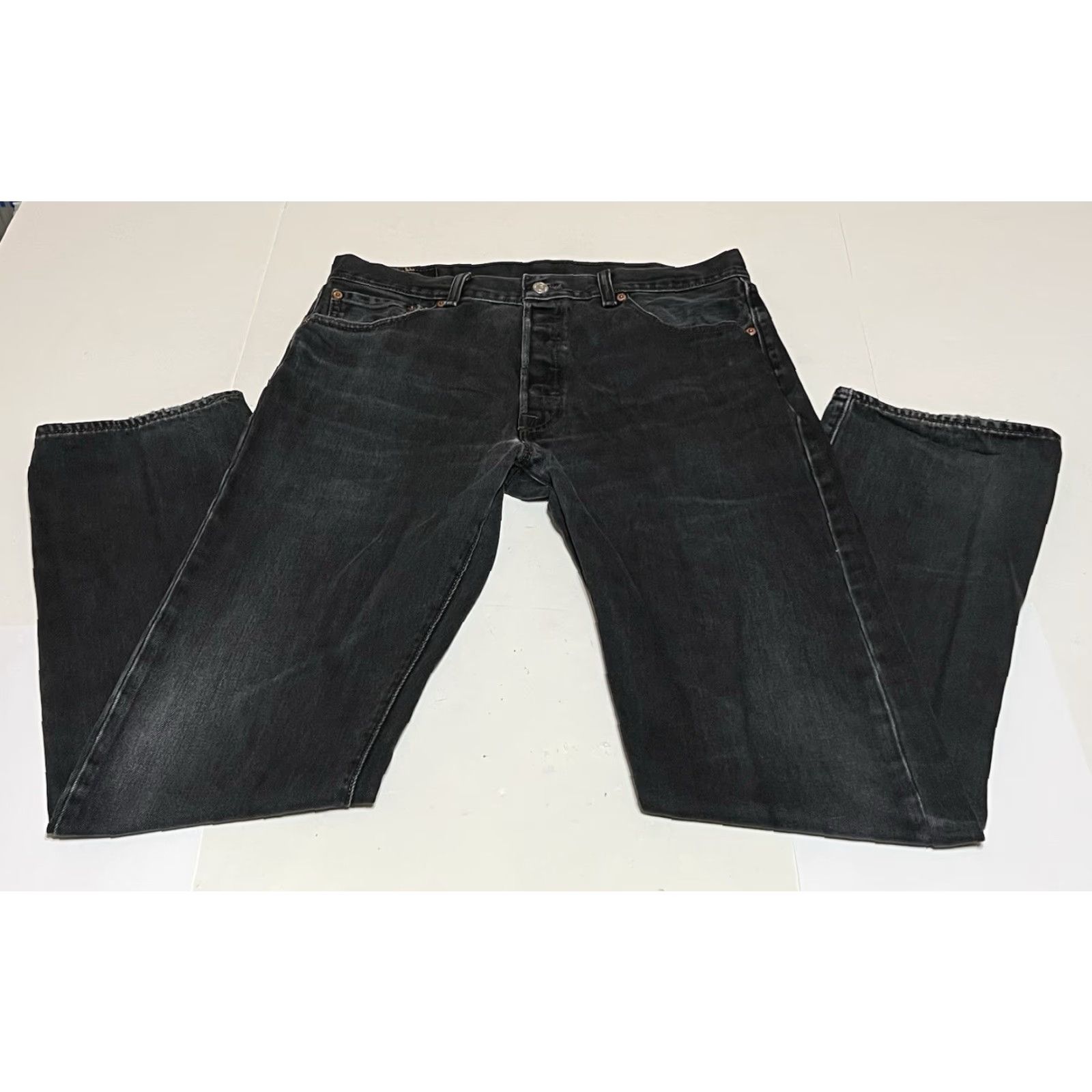 Levi's Levi's 501 Jeans Men 34x32 Dark Wash Black Denim Button Fly Straight 5-Pocket Regular Vintage No Size US 34 / EU 50 - 2 Thumbnail