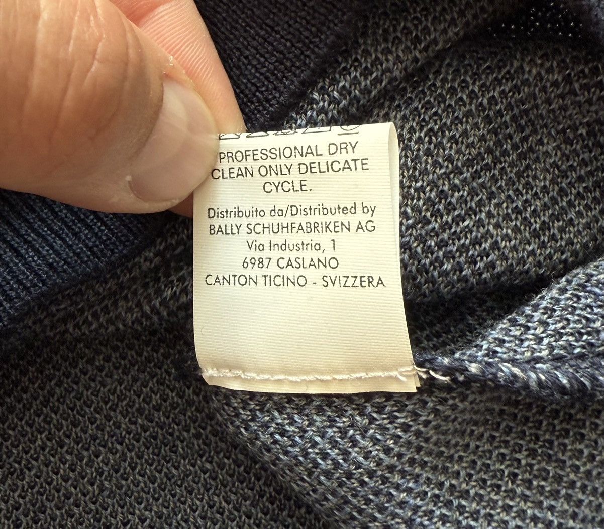 Bally Bally Switzerland Navy Blue Wool Sweater Size US L / EU 52-54 / 3 - 11 Thumbnail