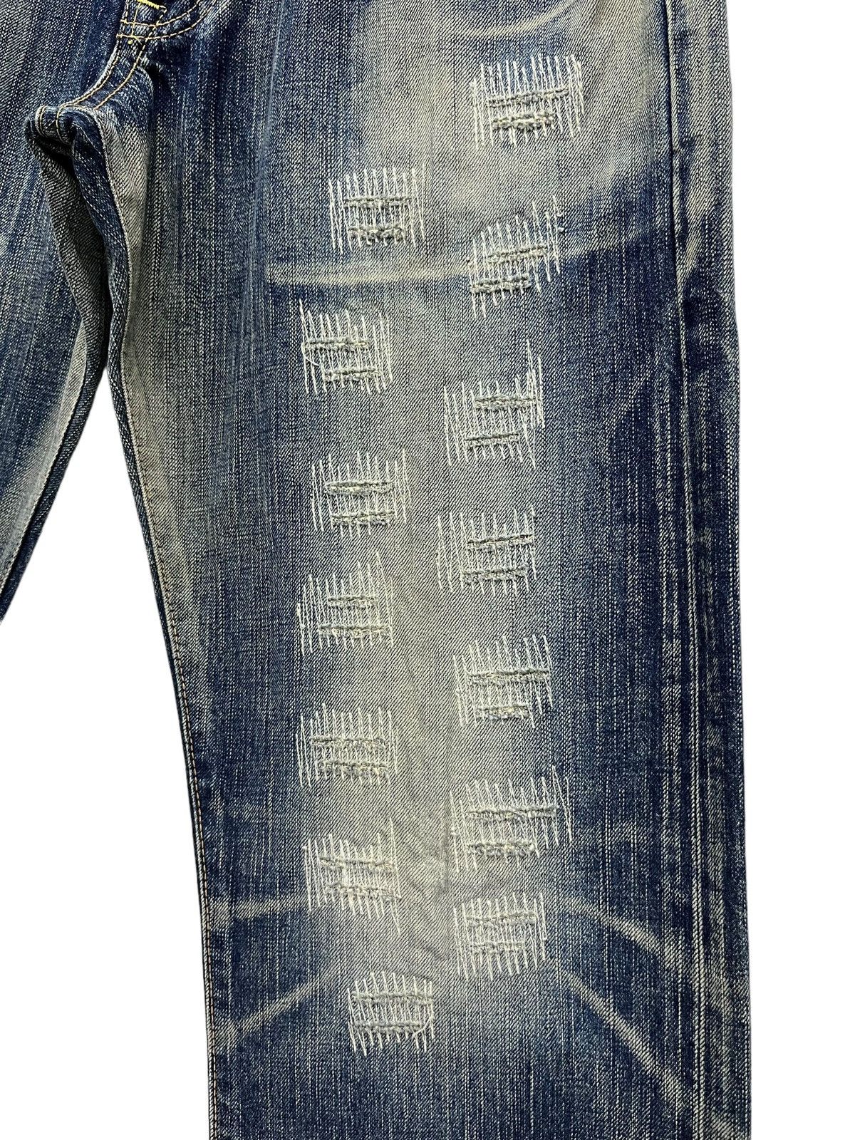 Edwin FYE🔥Vintage EDWIN 504 Japan Grunge ZigZag Distressed Denim Size US 30 / EU 46 - 11 Thumbnail