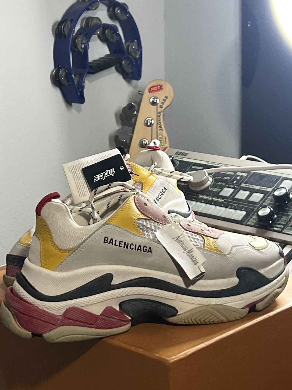 Balenciaga Triple S Multi-Color Sneakers SZ42 – Rare Color