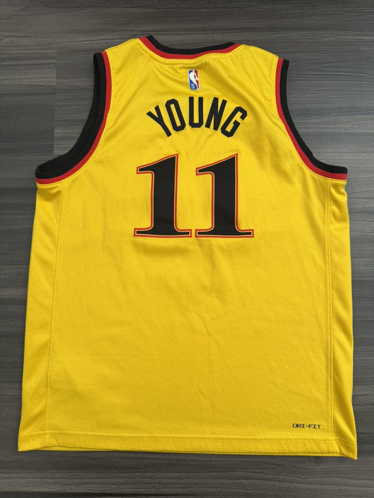 Nike YOUTH Atlanta Hawks Trae Young #11 NBA City Edition Jersey Size US XS / EU 42 / 0 - 7 Thumbnail