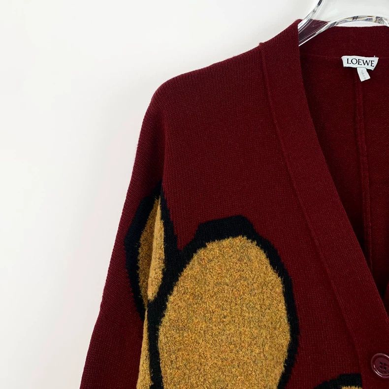 Loewe Loewe Red floral embroidered wool V-neck irregular long sl Size XS / US 0-2 / IT 36-38 - 3 Thumbnail