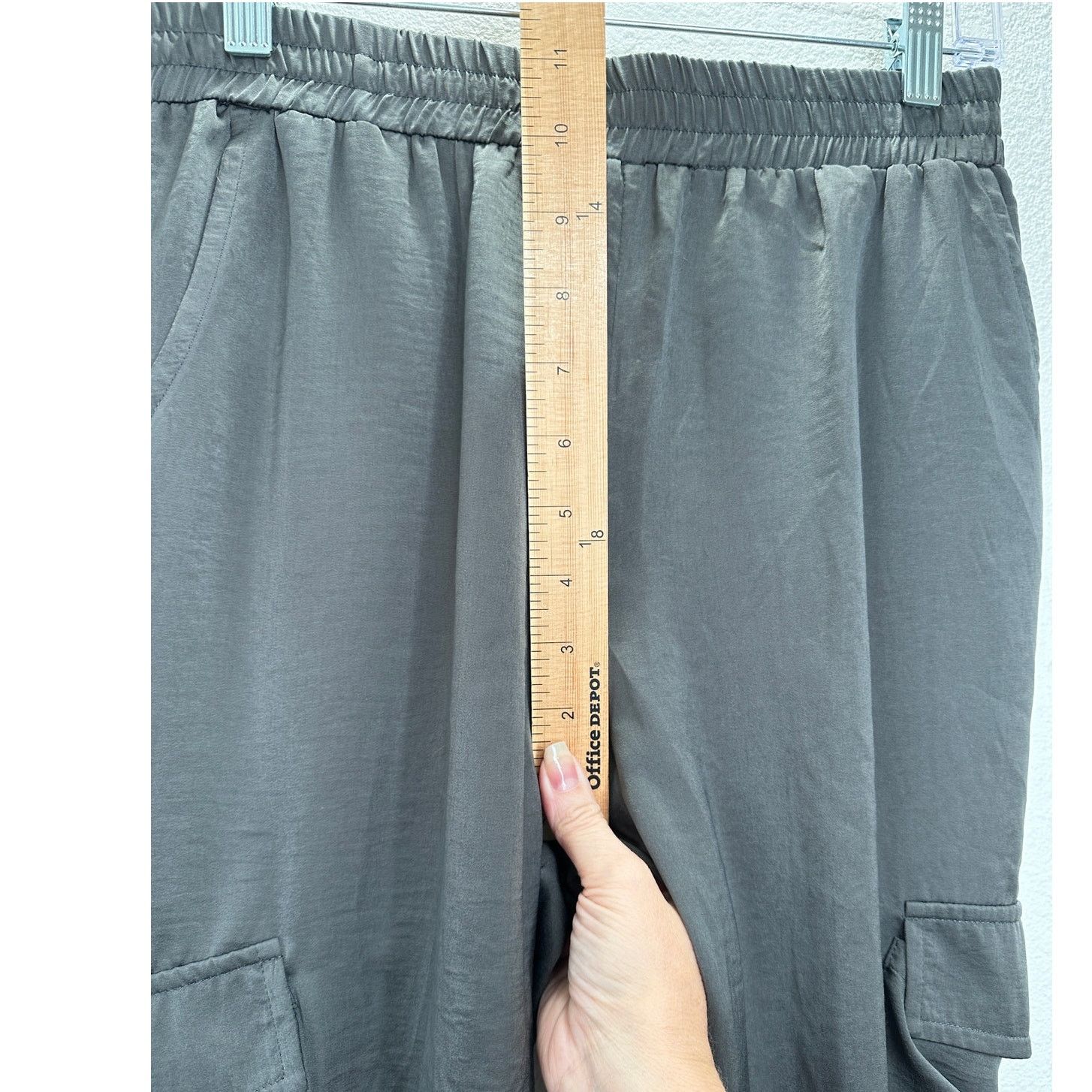 Other Sadie & Sage Gray Satin Utility Pocketed Elastic Jogger S Size 27" / US 4 / IT 40 - 12 Thumbnail