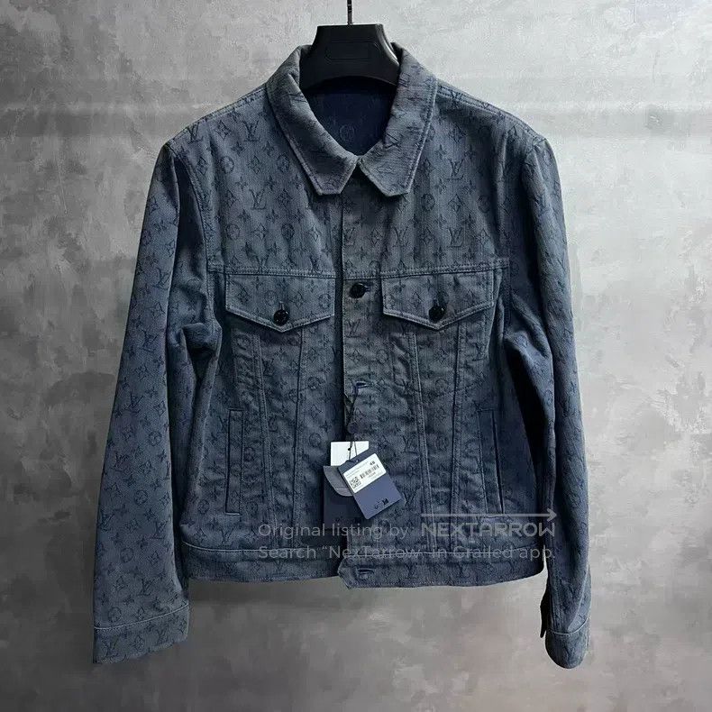 Louis Vuitton Louis Vuitton Blue Logo full-print single-breasted casual Size US M / EU 48-50 / 2 - 1 Thumbnail