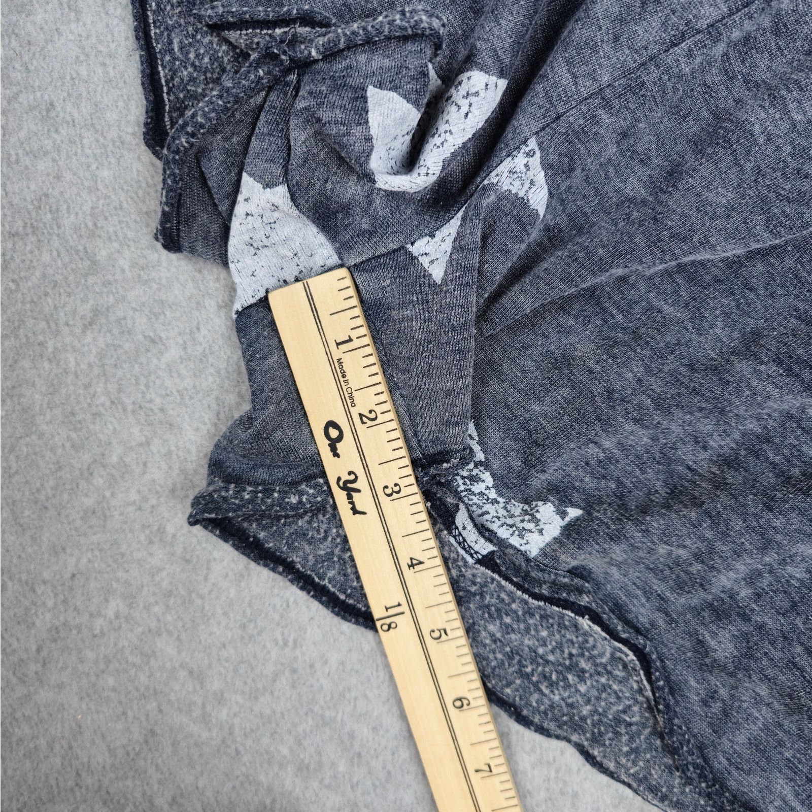 Splendid Splendid Large Sweatshort Navy Star Print Raw Hem Drawstring Size 34" / US 12 / IT 48 - 12 Thumbnail