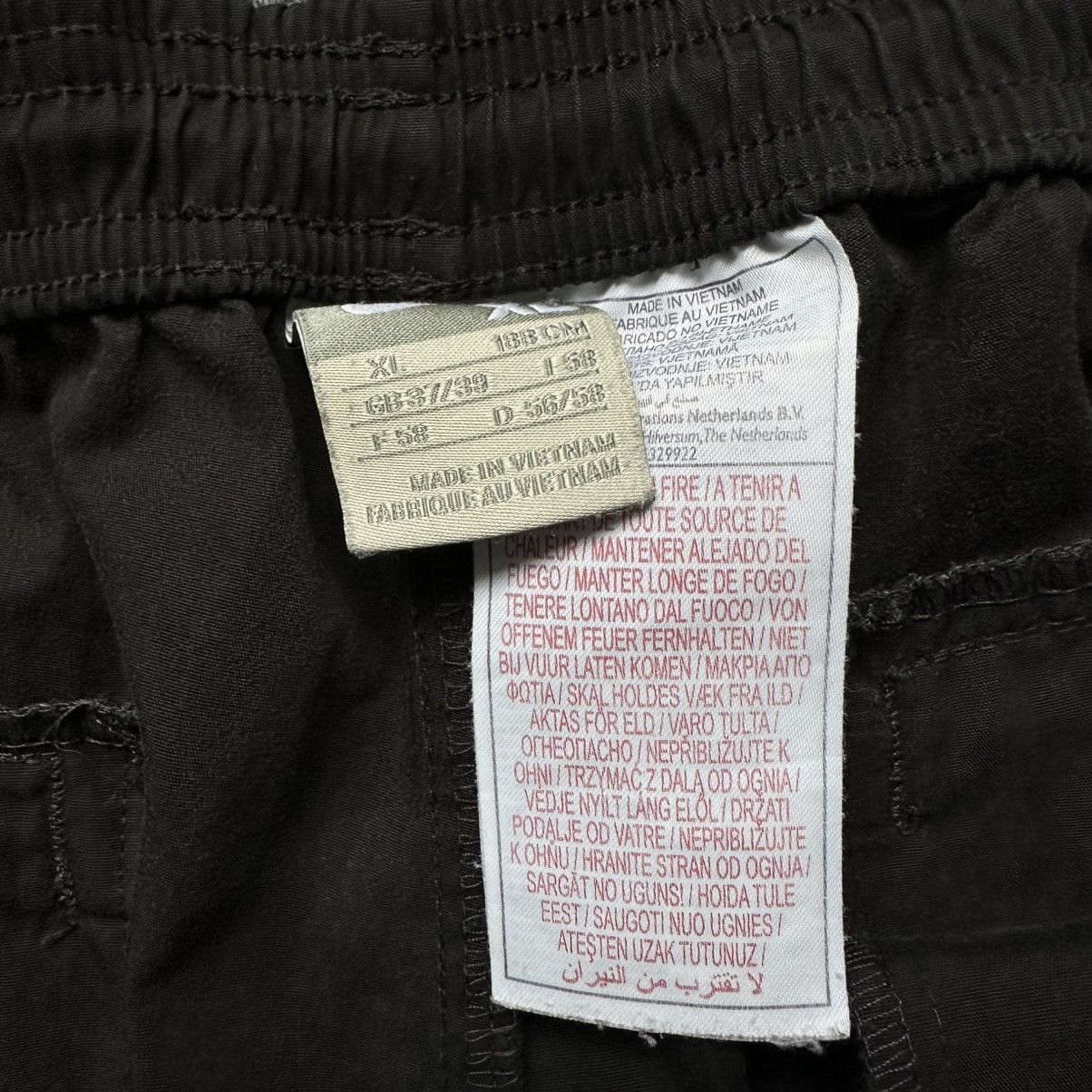 Nike VTG Nike Shorts Size 34 Y2K 00s USA Swimwear Hype Trend Size US 34 / EU 50 - 18 Thumbnail