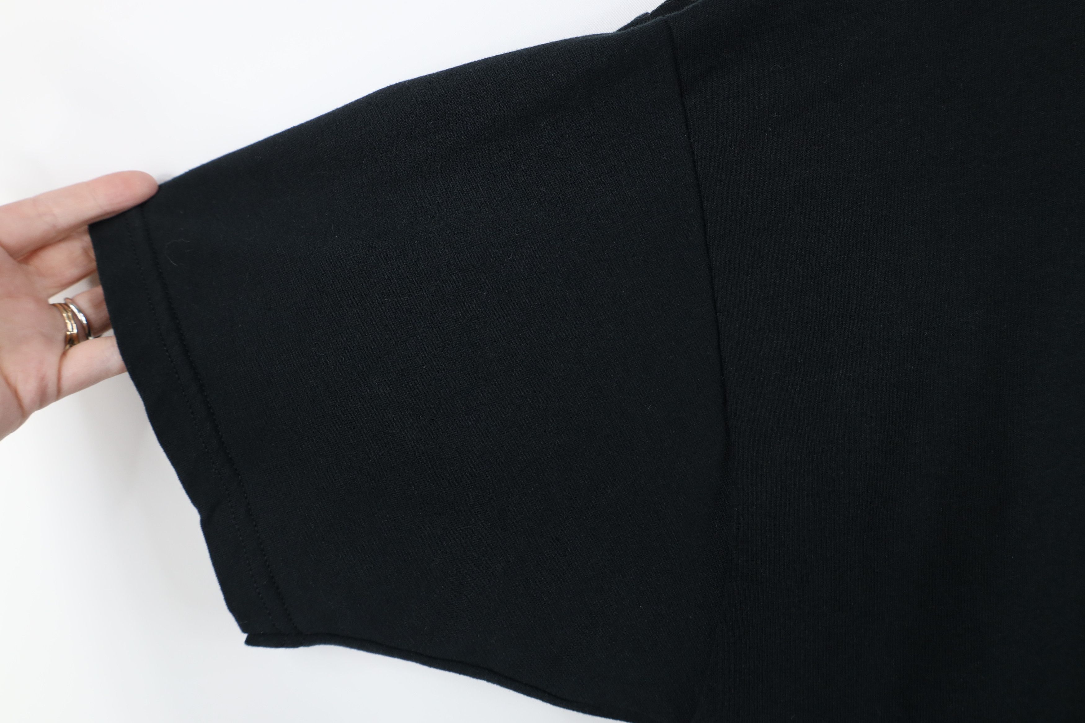 Vintage Vintage 90s Streetwear Heavyweight Short Sleeve T-Shirt Size US XL / EU 56 / 4 - 5 Thumbnail