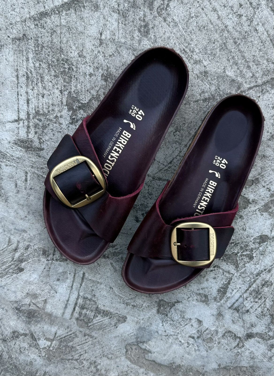 Birkenstock Sandals Y2K Old Many Hype Burghundy Clock Shoes in Red, Women's (Size 10)