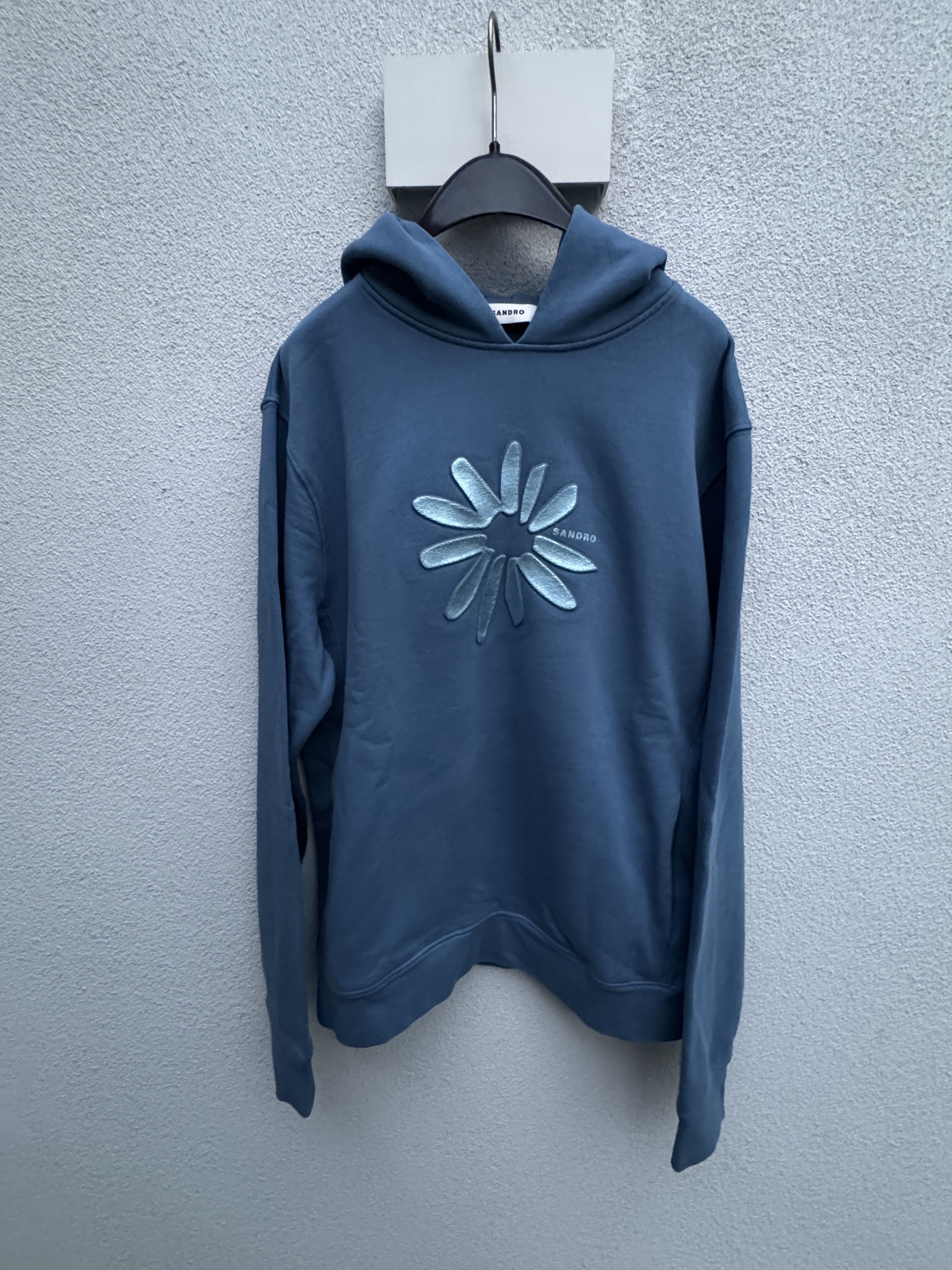 Sandro Sandro Paris Blue Cotton Glossy Flower Appliqué Hoodie M Size US M / EU 48-50 / 2 - 1 Thumbnail