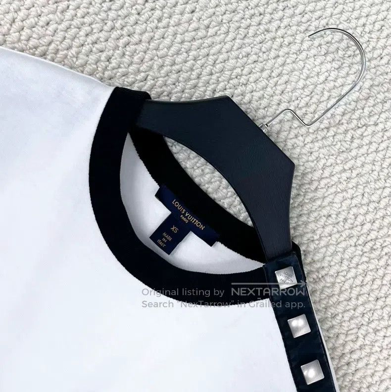 Louis Vuitton Louis Vuitton White shoulder breasted monogrammed embroide Size US XS / EU 42 / 0 - 3 Thumbnail