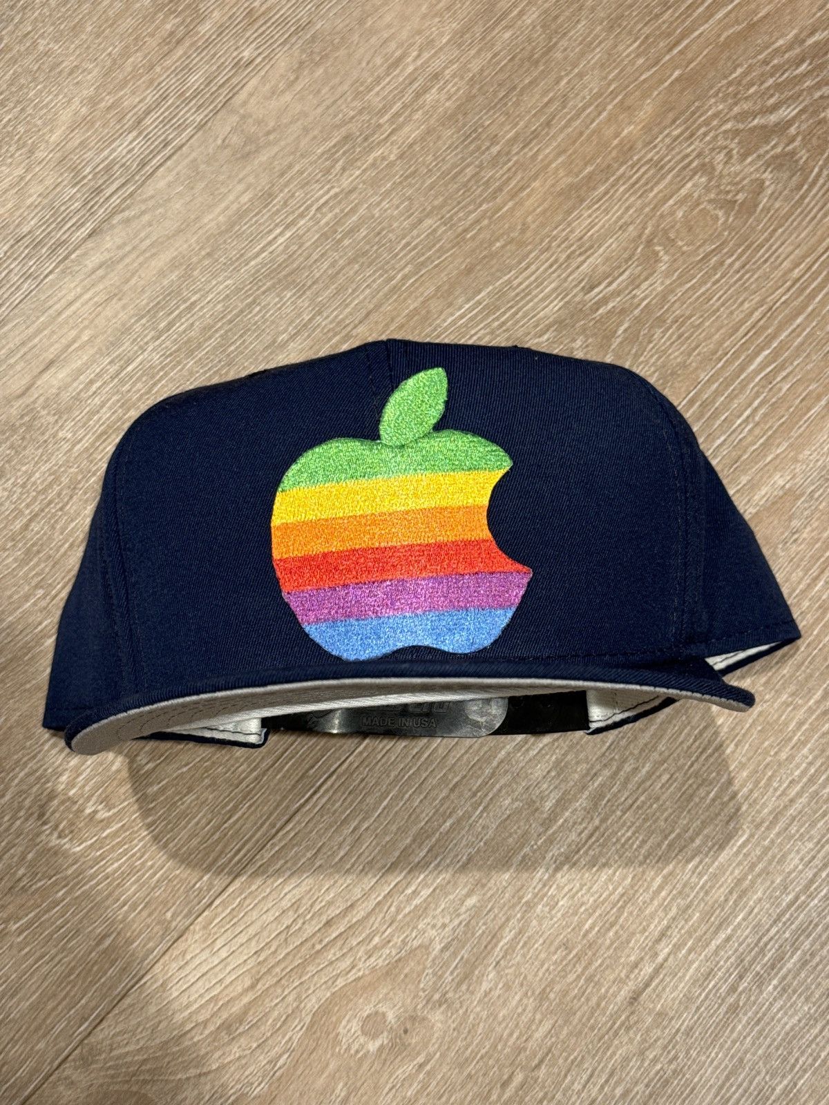 New Era Apple New Era Vintage Navy Snapback Hat 1997 Size ONE SIZE - 1 Thumbnail