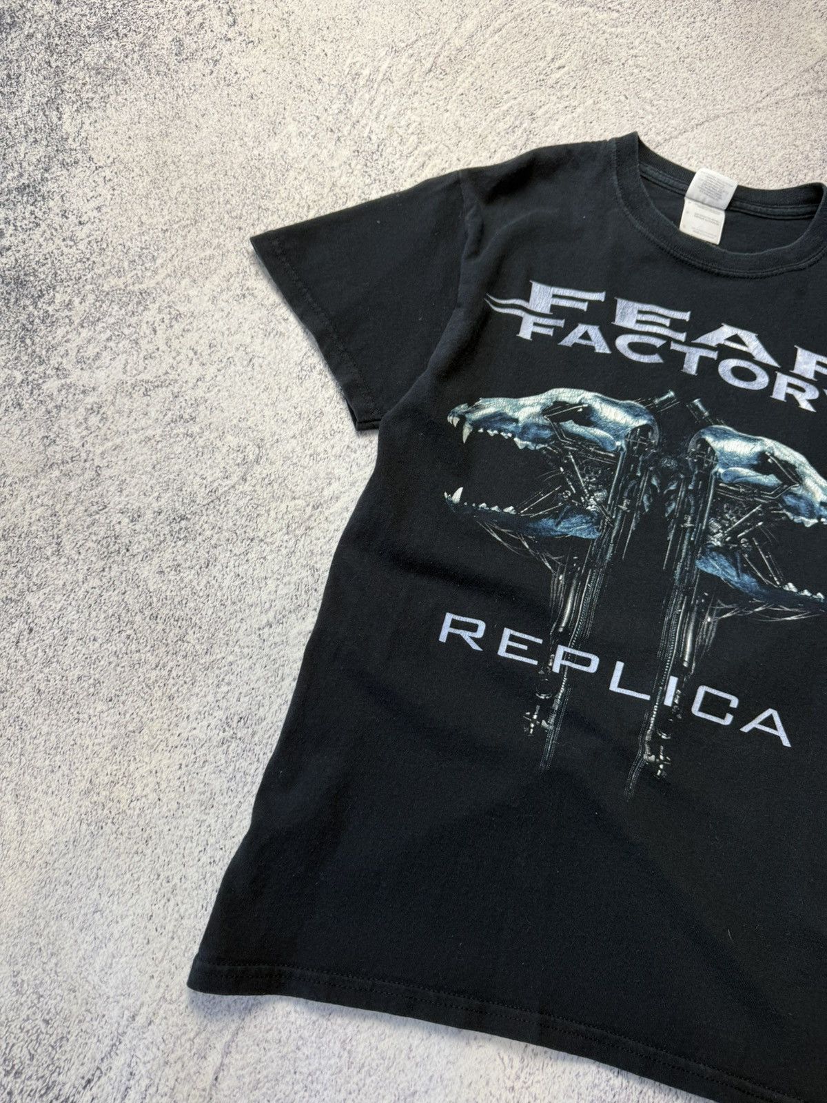 Band Tees Vintage Fear Factory Replica Rock T Shirt Y2K Size US S / EU 44-46 / 1 - 17 Thumbnail