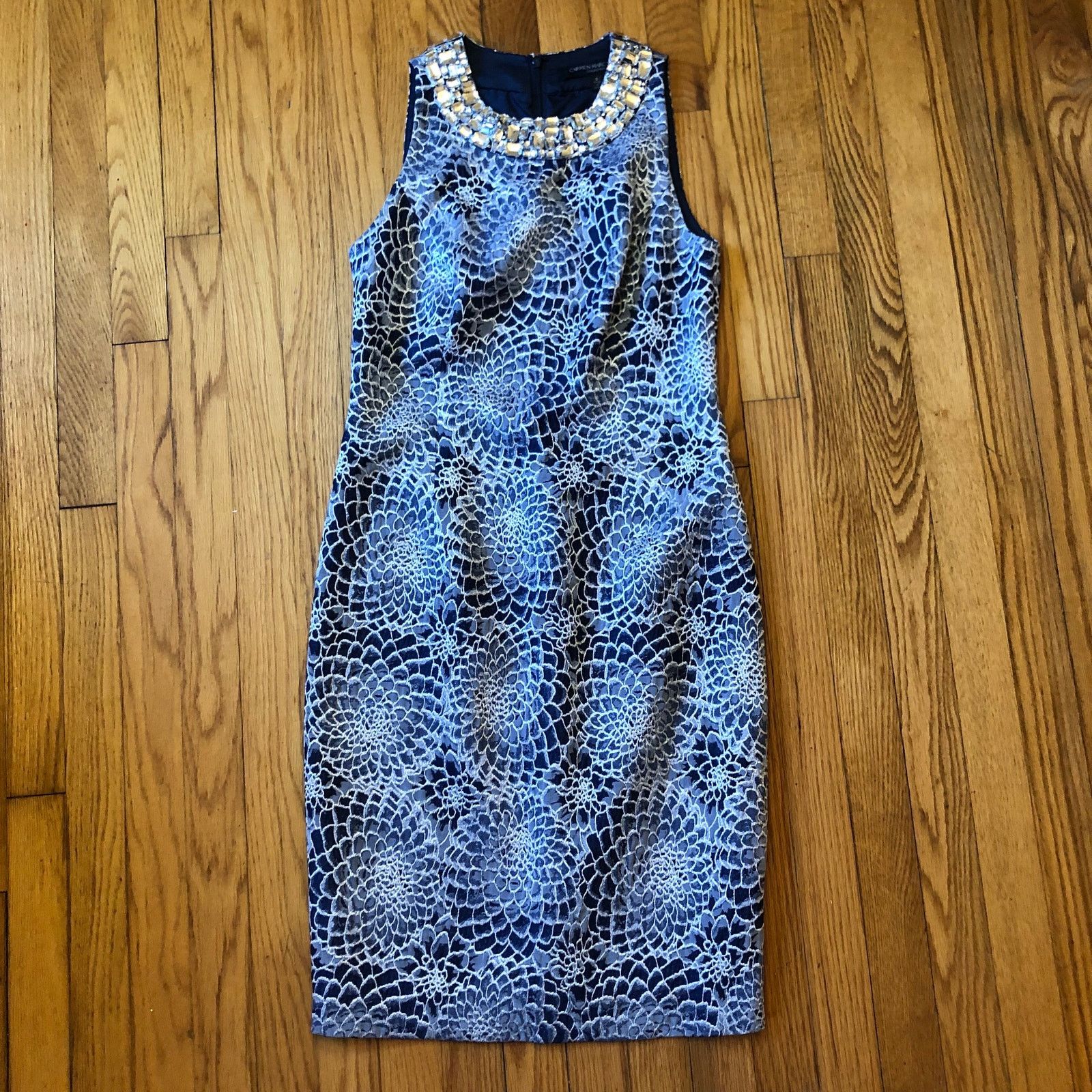 Nordstrom Carmen Marc Valvo Blue Silver Cocktl Dress Embellish Neck 6 Size M / US 6-8 / IT 42-44 - 1 Thumbnail